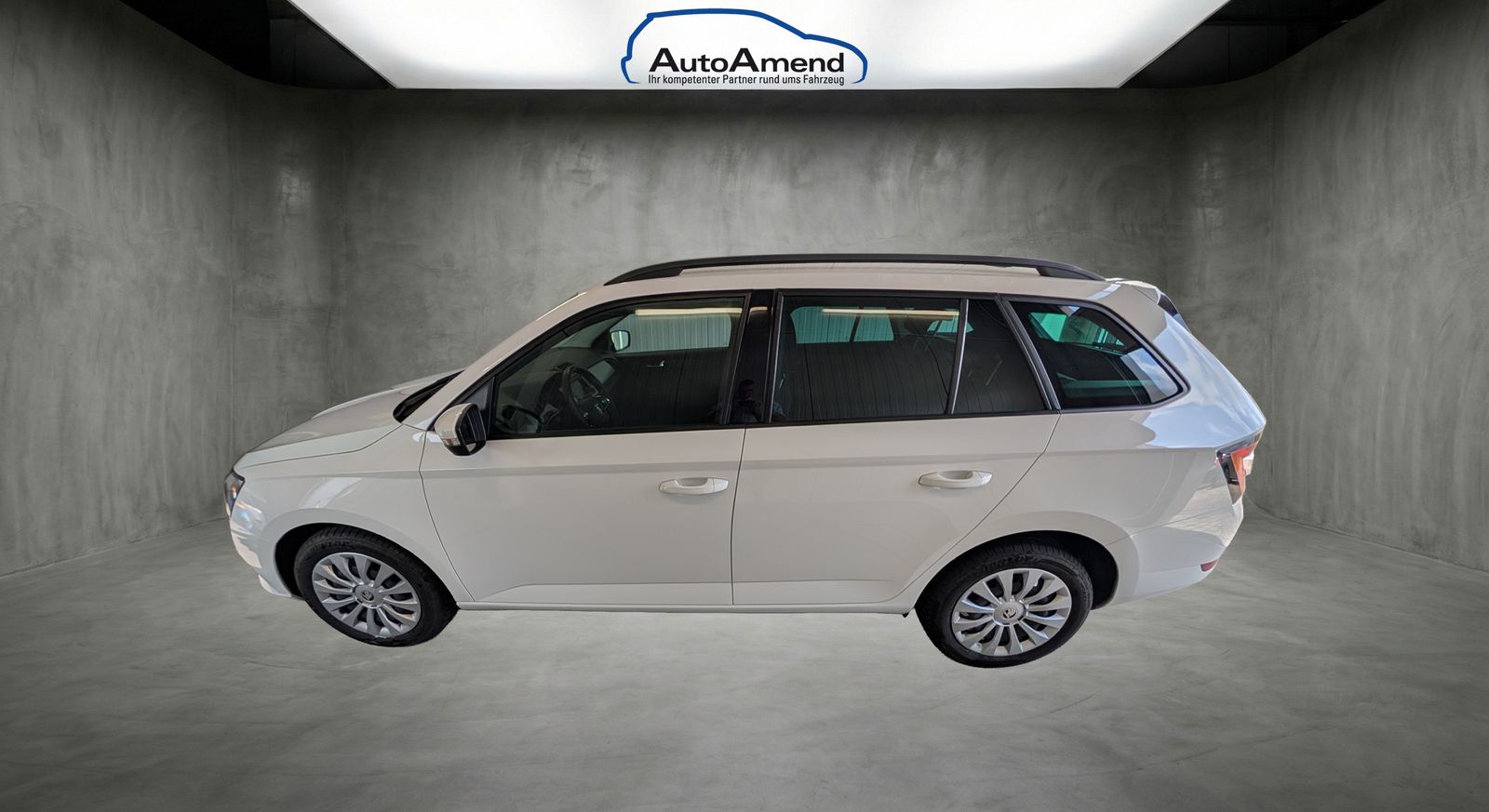 Fahrzeugabbildung SKODA Fabia Combi 1.0 TSI Ambition NAV SHZ Full-Link PDC VLB