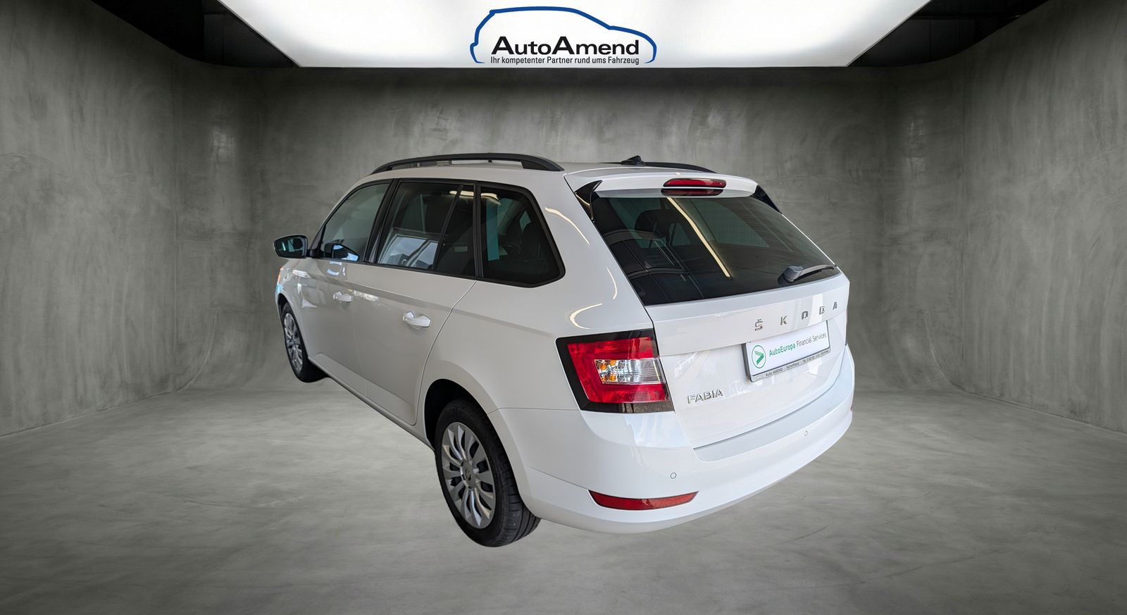 Fahrzeugabbildung SKODA Fabia Combi 1.0 TSI Ambition NAV SHZ Full-Link PDC VLB