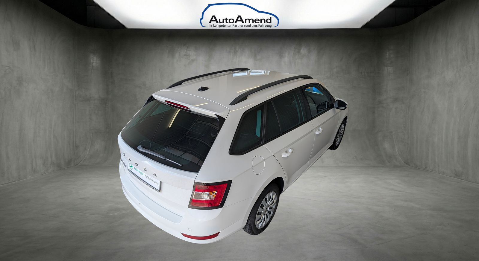 Fahrzeugabbildung SKODA Fabia Combi 1.0 TSI Ambition NAV SHZ Full-Link PDC VLB