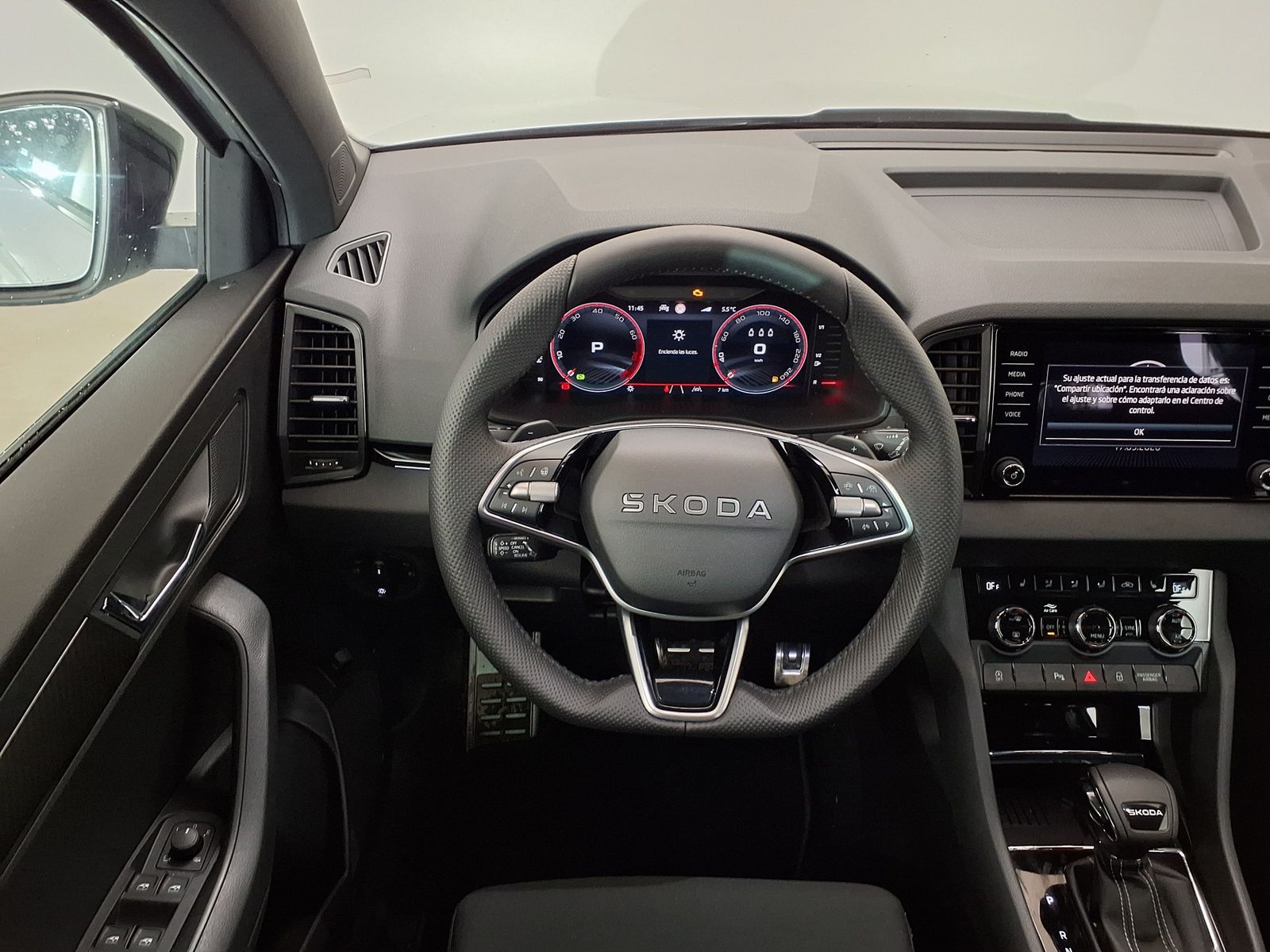 Fahrzeugabbildung SKODA Karoq Sportline 1.5 TSI 7-Gang-DSG Automatik