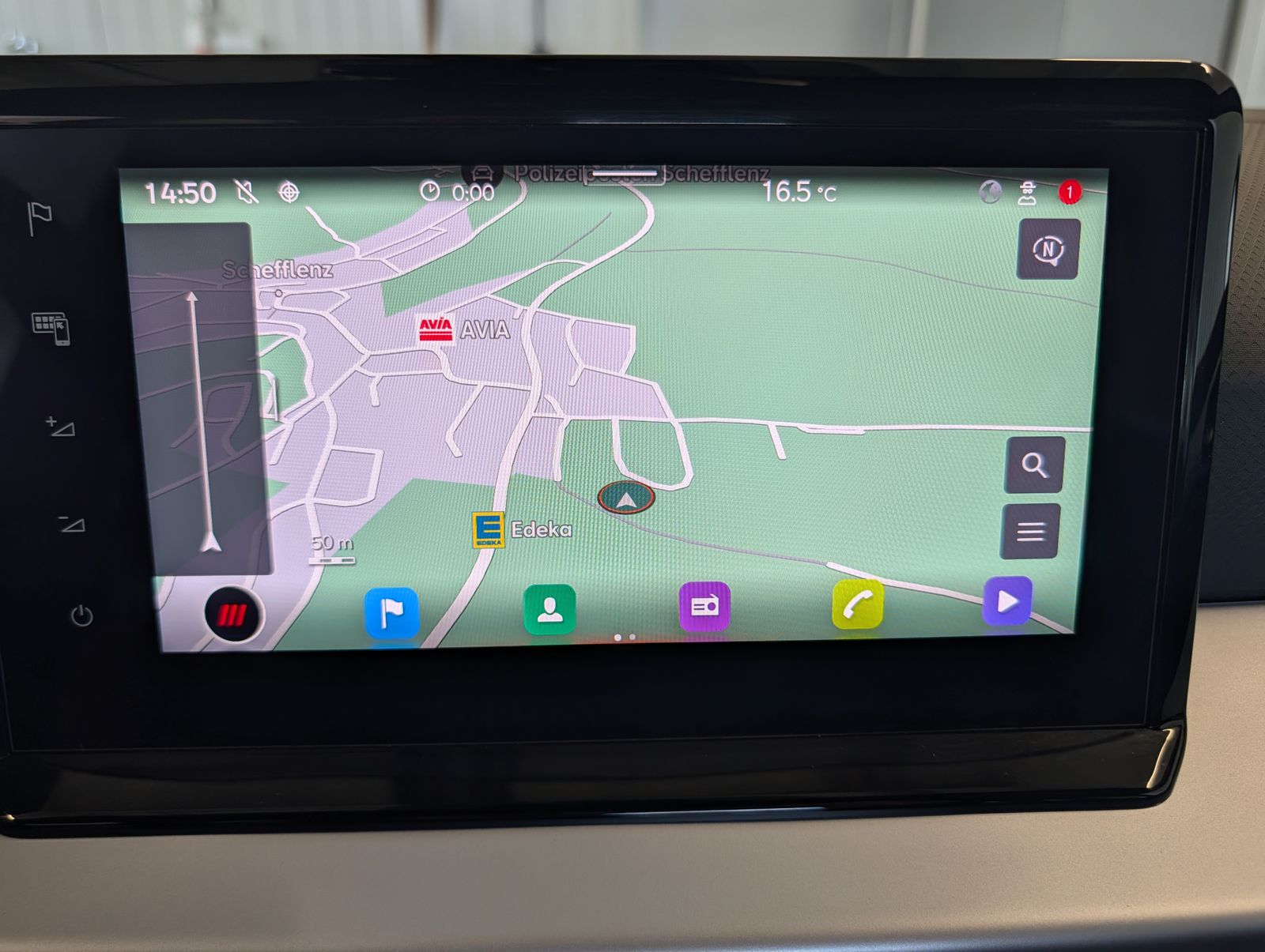 Fahrzeugabbildung SEAT Arona 1.5 TSI FR DSG AHK NAV PLA LED SHZ Full Link VLB
