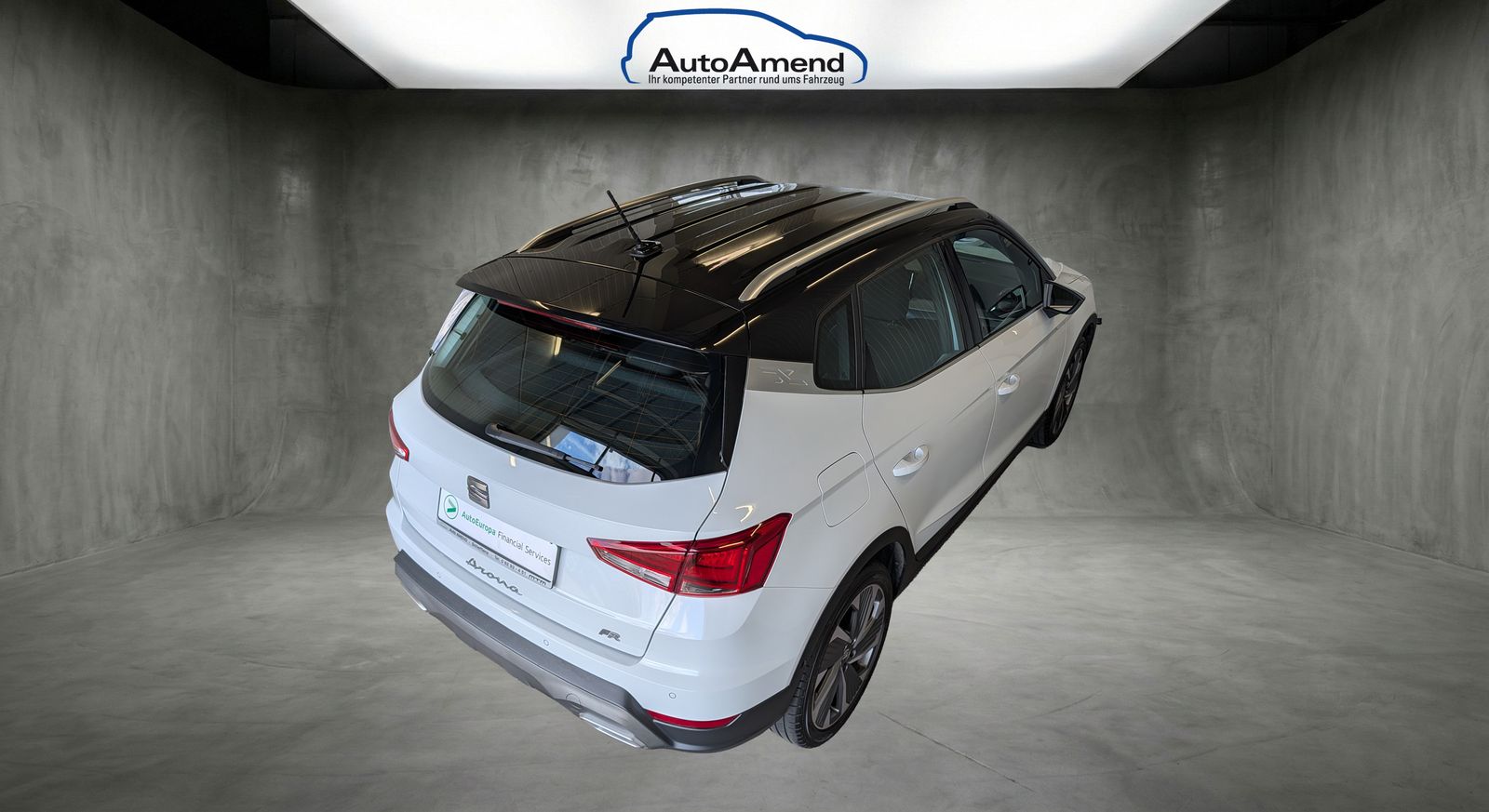 Fahrzeugabbildung SEAT Arona 1.5 TSI FR DSG AHK NAV PLA LED SHZ Full Link VLB