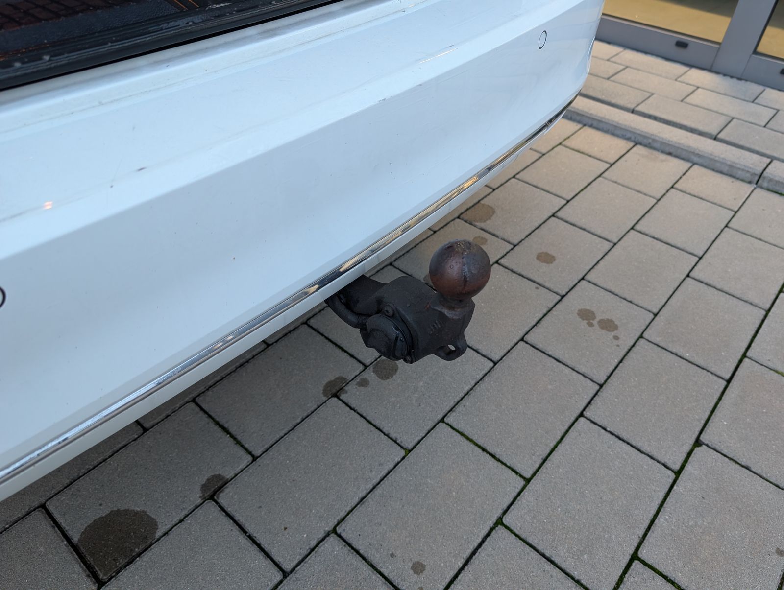 Fahrzeugabbildung Volkswagen Passat Variant Highline 2.0 TDI LED ERGO PDC Kamera NAV AHK