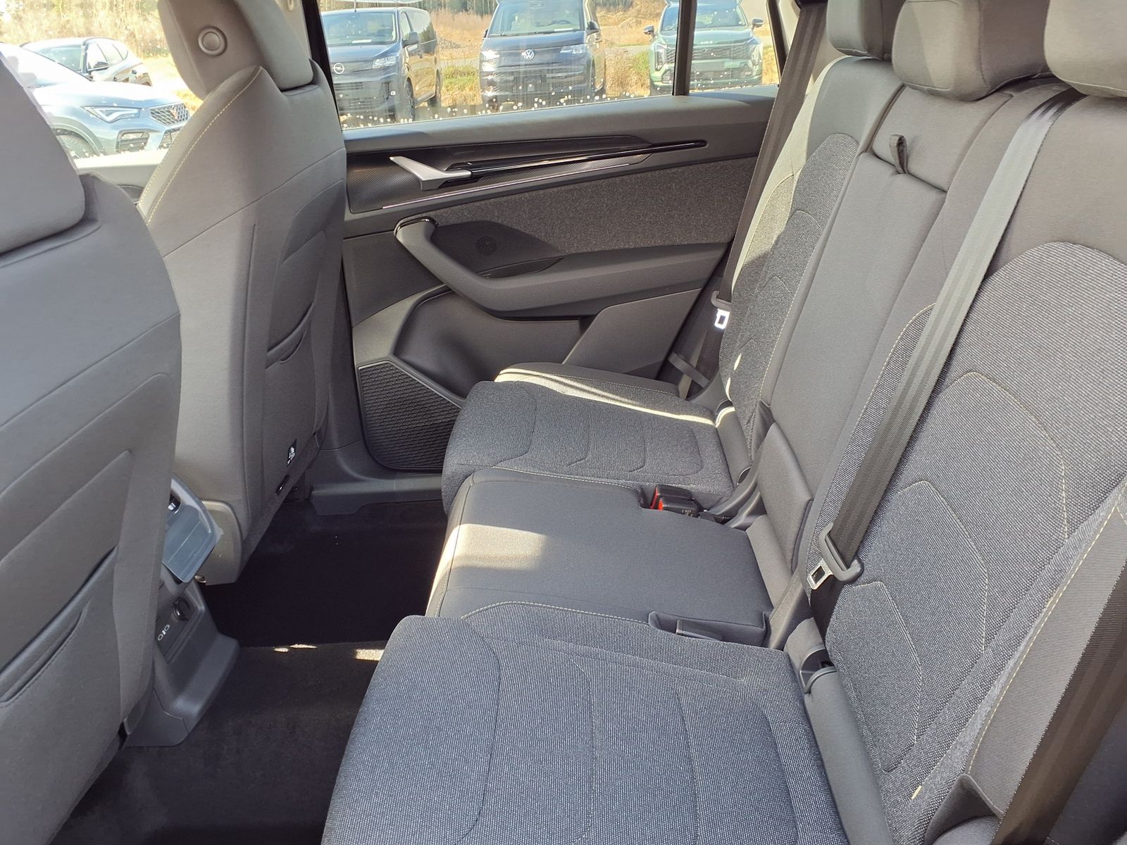 Fahrzeugabbildung SKODA Kodiaq Selection 1.5 TSI mHEV 7-Gang DSG Automatik
