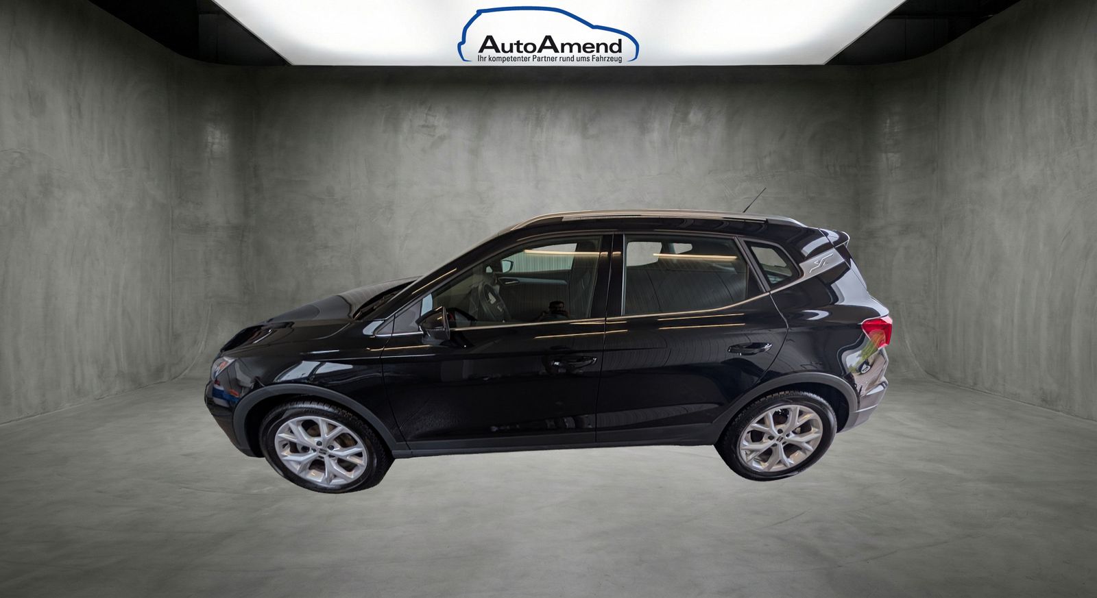 Fahrzeugabbildung SEAT Arona 1.0 TSI FR DSG LED VLB NAVI Carplay GJR Induktiv