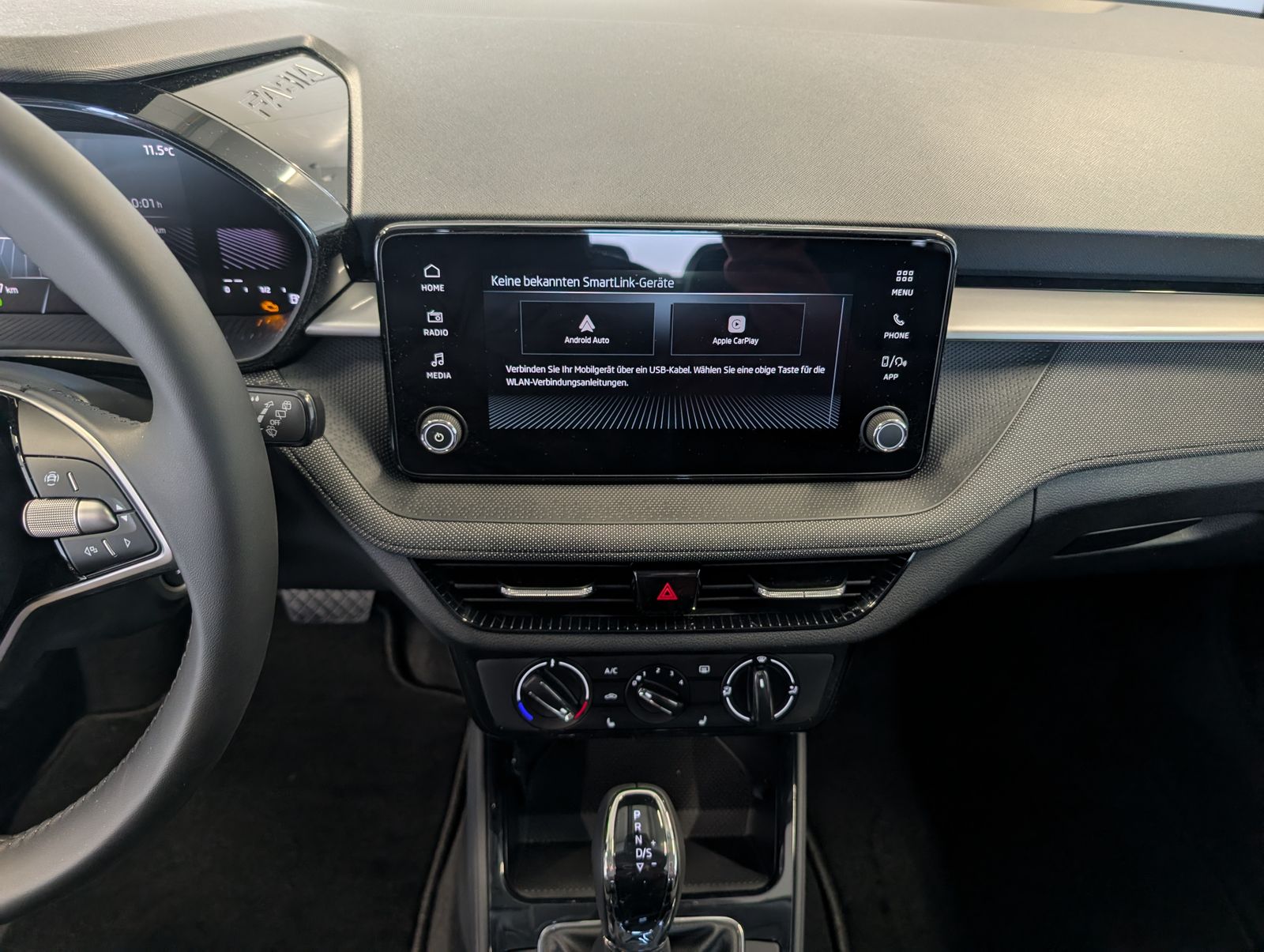 Fahrzeugabbildung SKODA Fabia Fabia 1.0 TSI Selection DSG LED Smart PDC SHZ VC