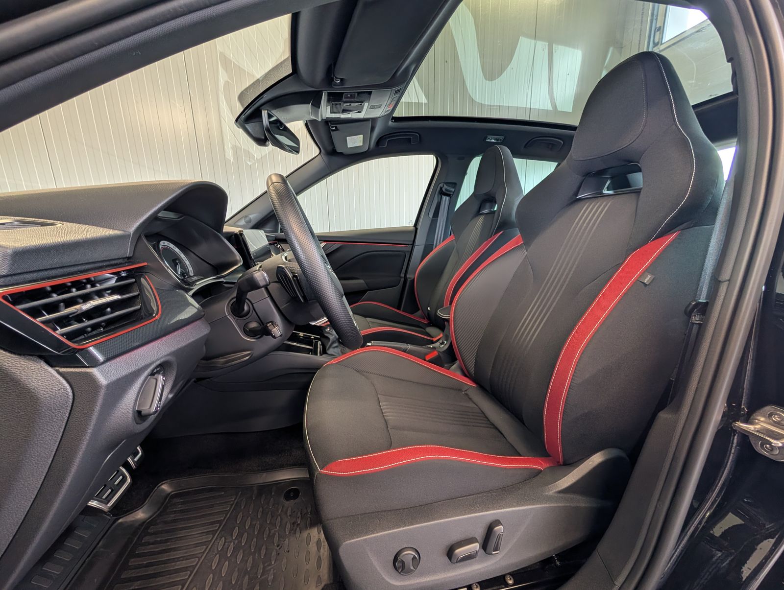 Fahrzeugabbildung SKODA Kamiq 1.0 TSI DSG Monte Carlo AHK EHK RFK SHZ ACC AMBI