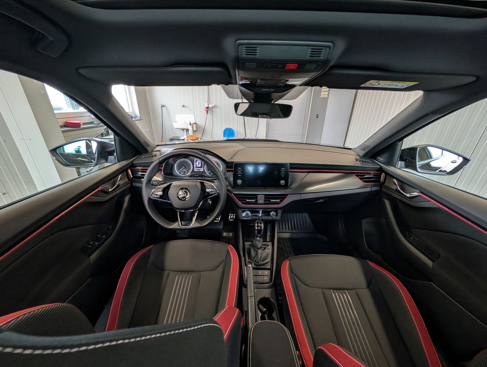 Fahrzeugabbildung SKODA Kamiq 1.0 TSI DSG Monte Carlo AHK EHK RFK SHZ ACC AMBI