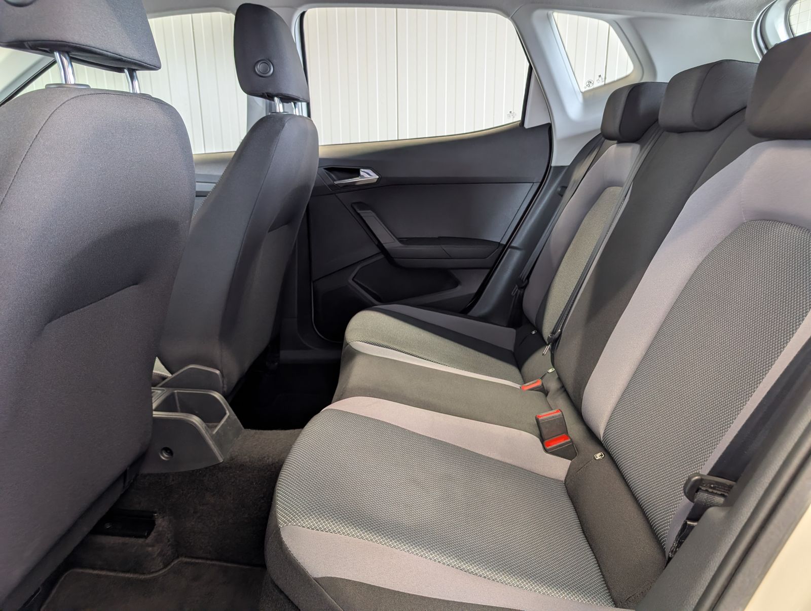 Fahrzeugabbildung SEAT Arona 1.0 TSI Style WINTERPAK FULL LINK PDC KLIMA VLB