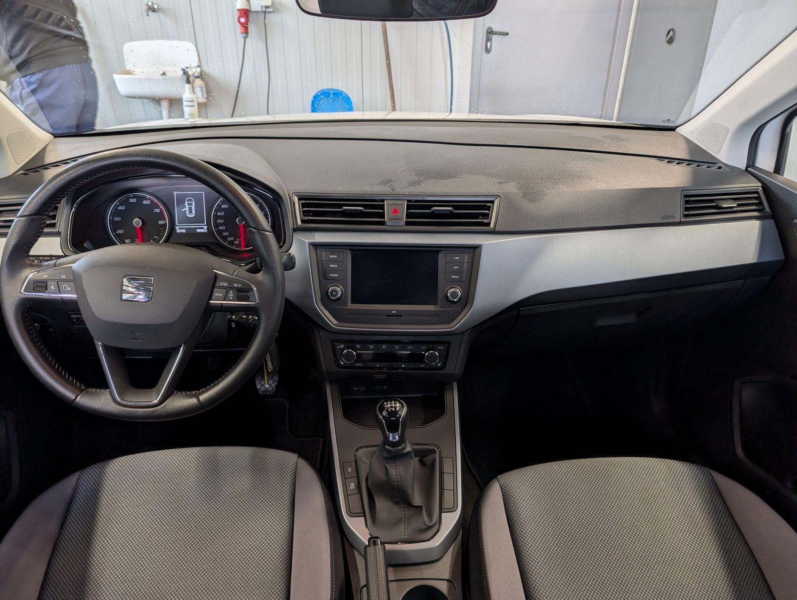 Fahrzeugabbildung SEAT Arona 1.0 TSI Style WINTERPAK FULL LINK PDC KLIMA VLB