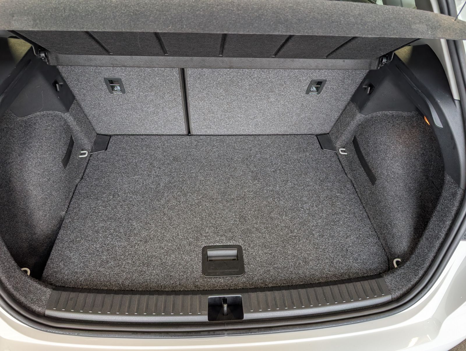 Fahrzeugabbildung SEAT Arona 1.0 TSI Style WINTERPAK FULL LINK PDC KLIMA VLB