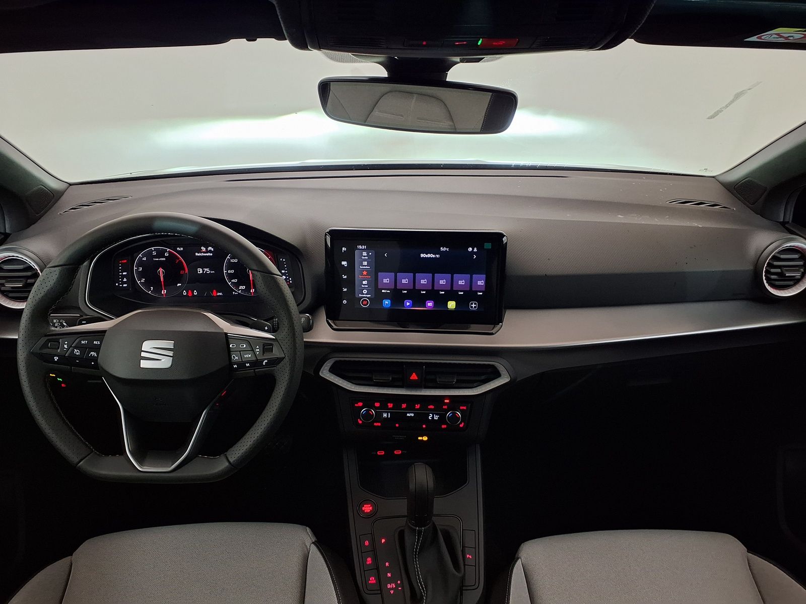 Fahrzeugabbildung SEAT Ibiza FR 1.5 TSI 7-Gang-DSG Automatik