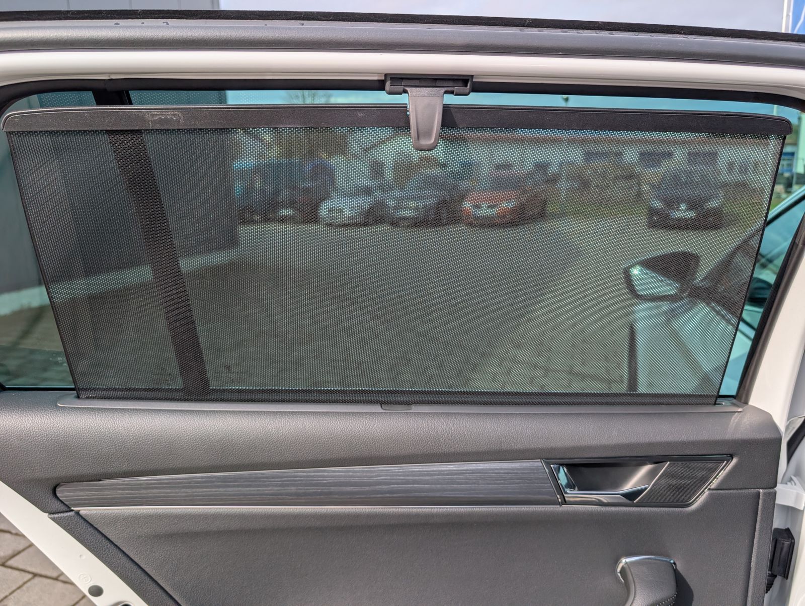 Fahrzeugabbildung SKODA Superb Combi 1.4 TSI DSG Style iV STH PANO NAV CANTON