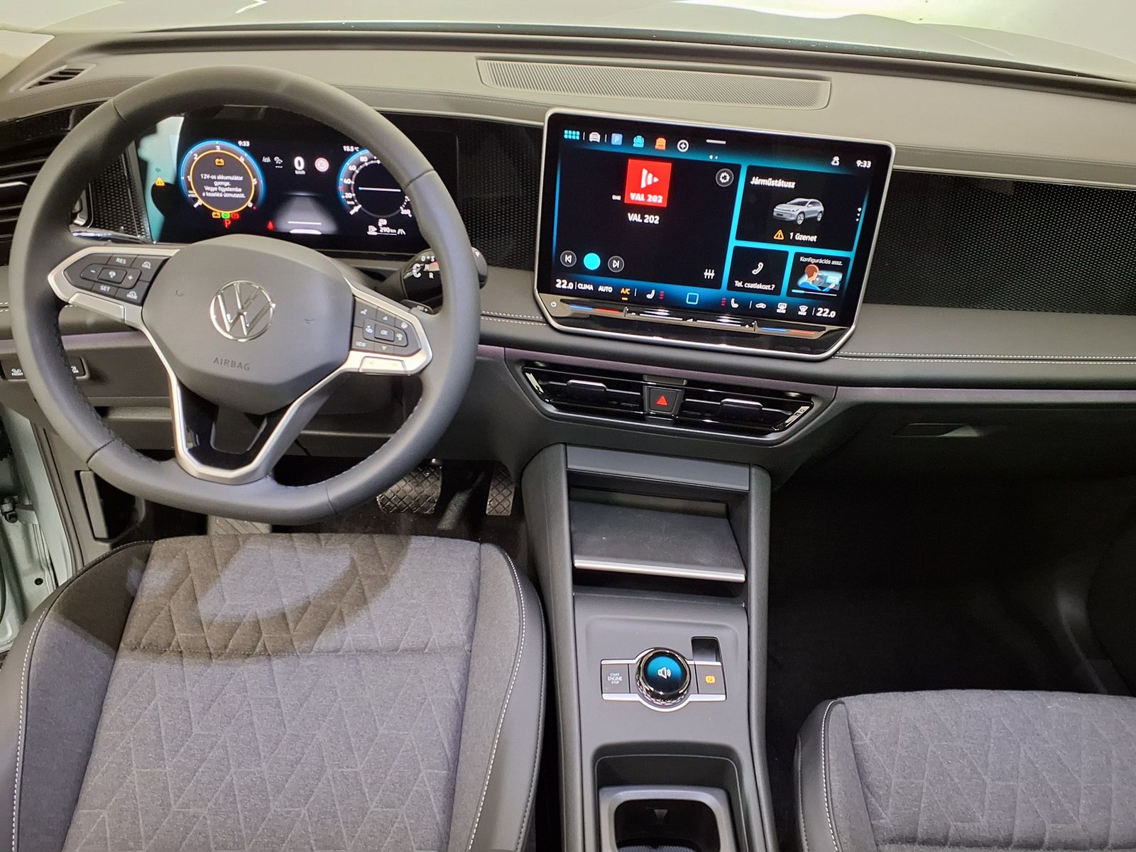 Fahrzeugabbildung Volkswagen Tiguan Life Plus 2.0 TDI 7-Gang-DSG Automatik