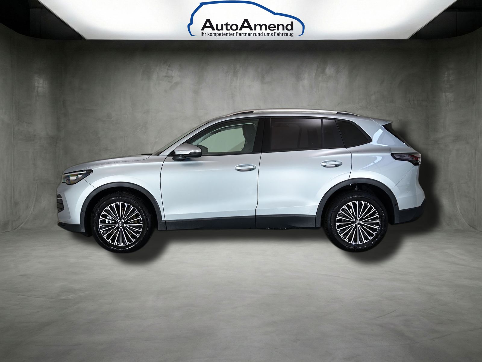 Fahrzeugabbildung Volkswagen Tiguan Life Plus 2.0 TDI 7-Gang-DSG Automatik