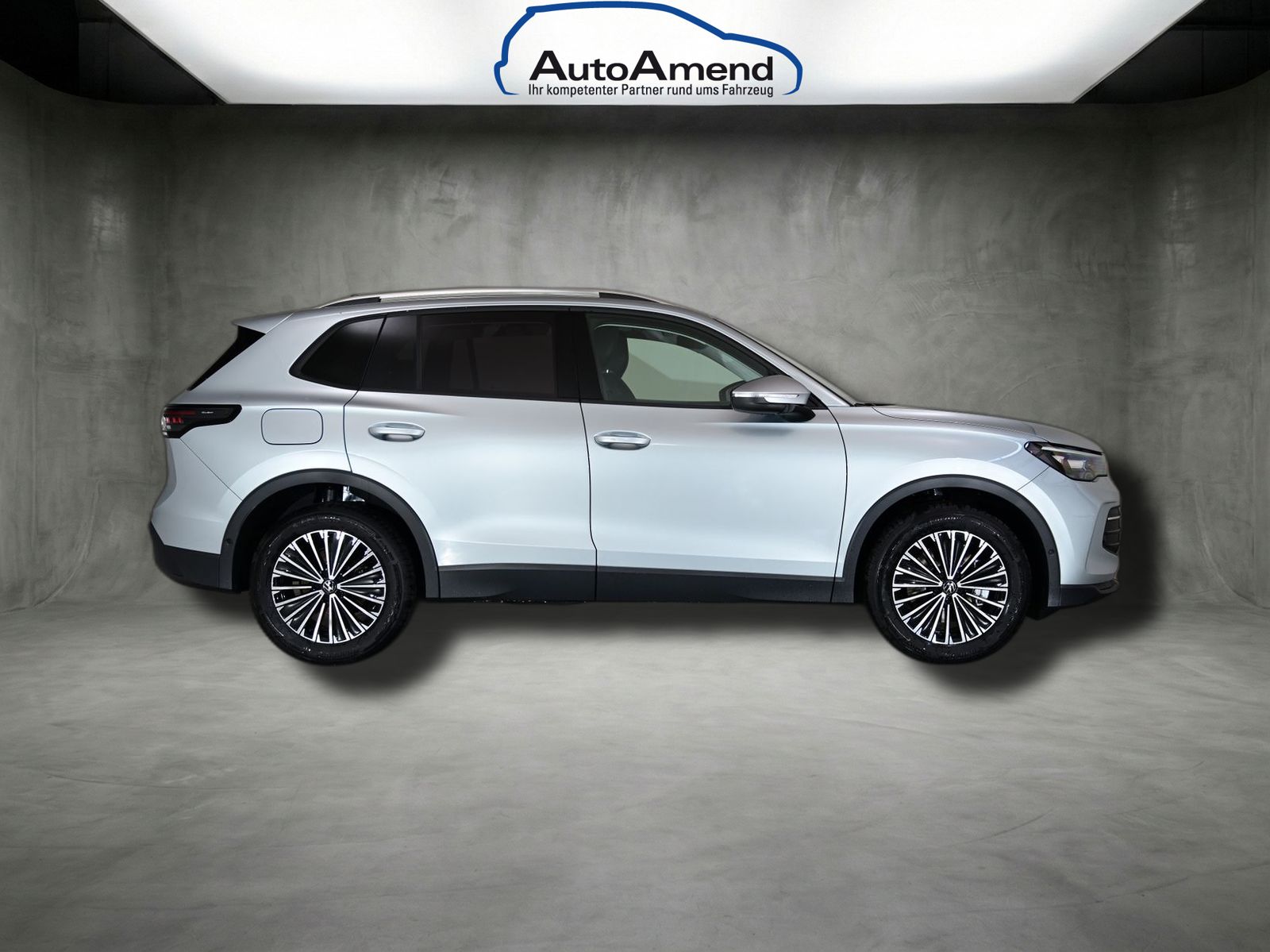 Fahrzeugabbildung Volkswagen Tiguan Life Plus 2.0 TDI 7-Gang-DSG Automatik