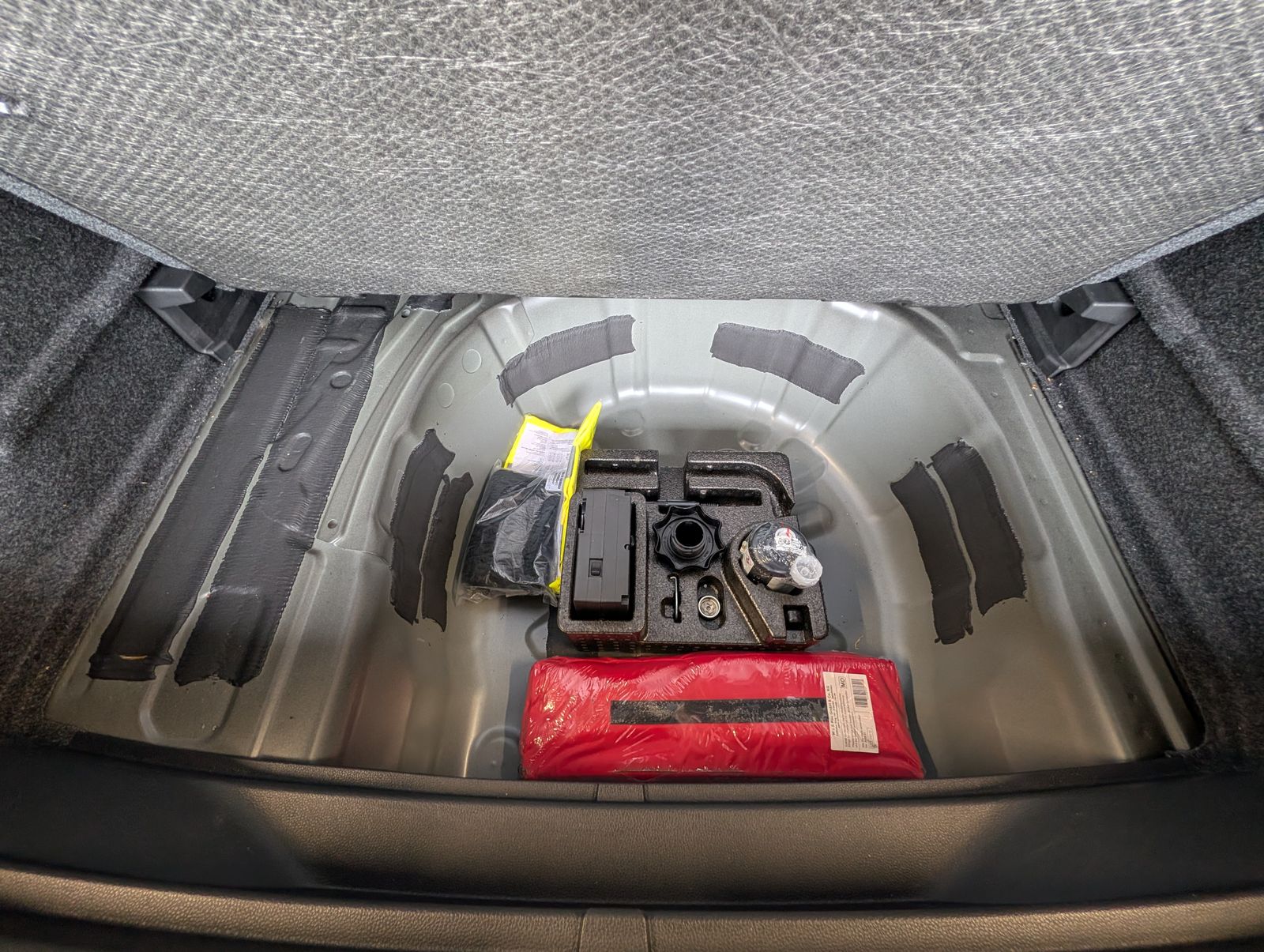 Fahrzeugabbildung SEAT Arona 1.0 TSI FR NAV RFK LED ACC FLA SHZ DLB GJR PARK