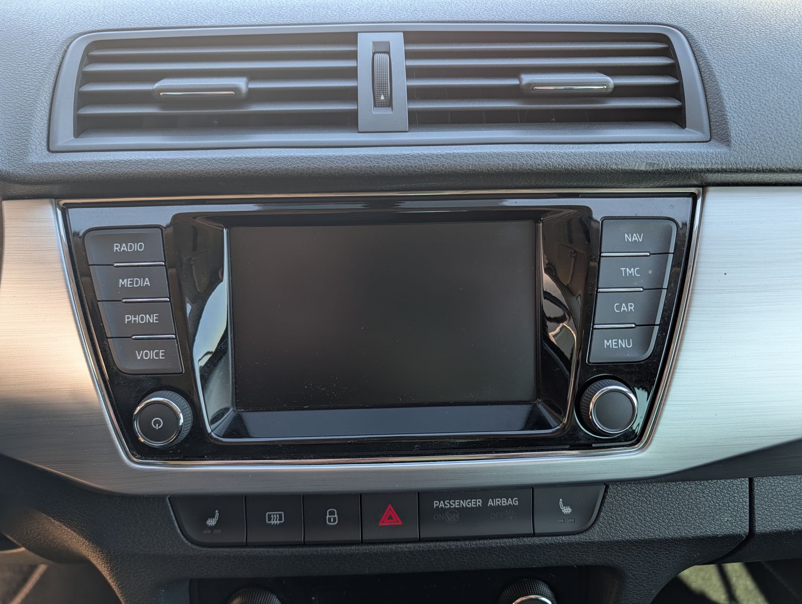 Fahrzeugabbildung SKODA Fabia Fabia Combi 1.2 TSI Edition AHK NAV SHZ PDC