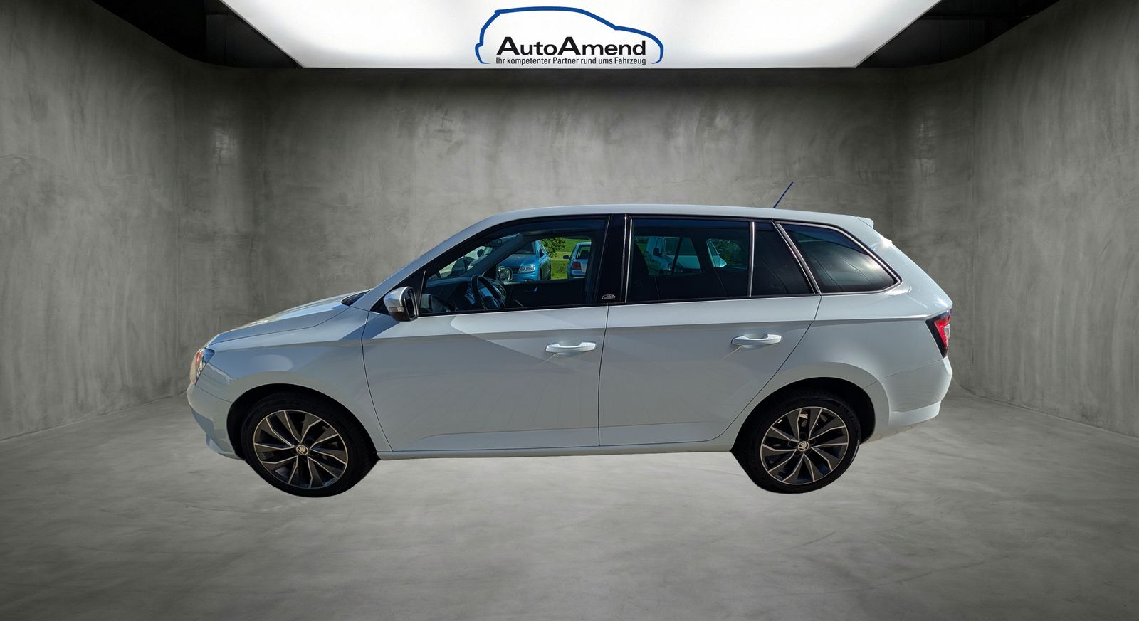 Fahrzeugabbildung SKODA Fabia Fabia Combi 1.2 TSI Edition AHK NAV SHZ PDC
