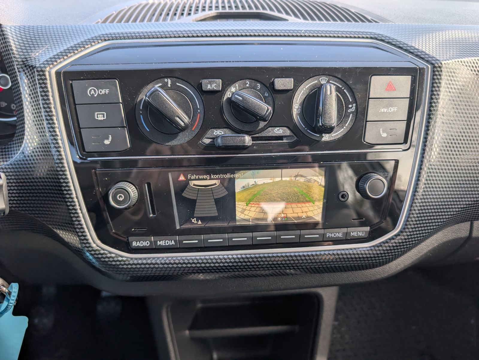 Fahrzeugabbildung Volkswagen up up! move up! 1.0 MPI Kamera SHZ PDC Tempomat GJR