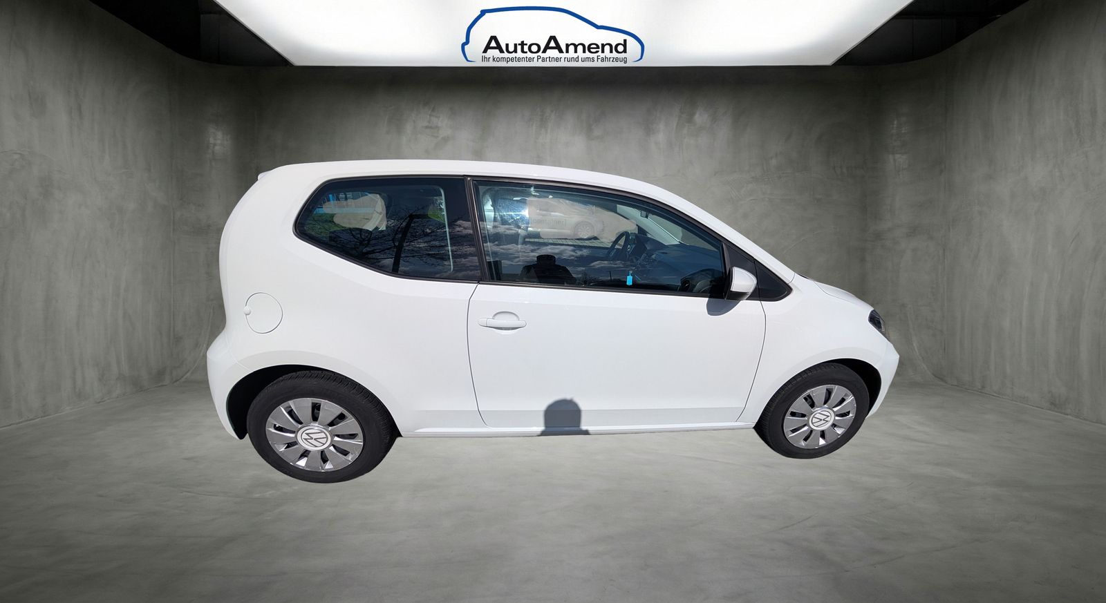 Fahrzeugabbildung Volkswagen up up! move up! 1.0 MPI Kamera SHZ PDC Tempomat GJR