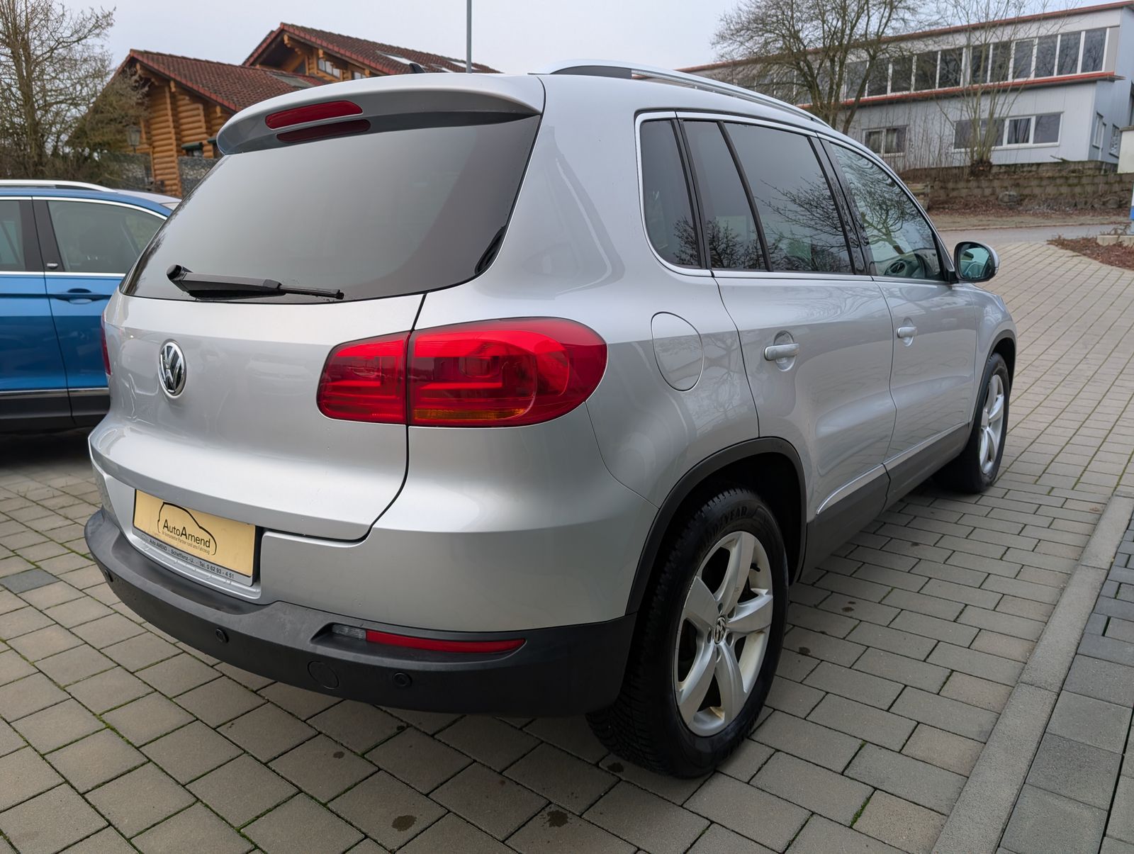 Fahrzeugabbildung Volkswagen Tiguan Tiguan 1.4 TSI BMT Sport & Style AHK PDC NAV PDC