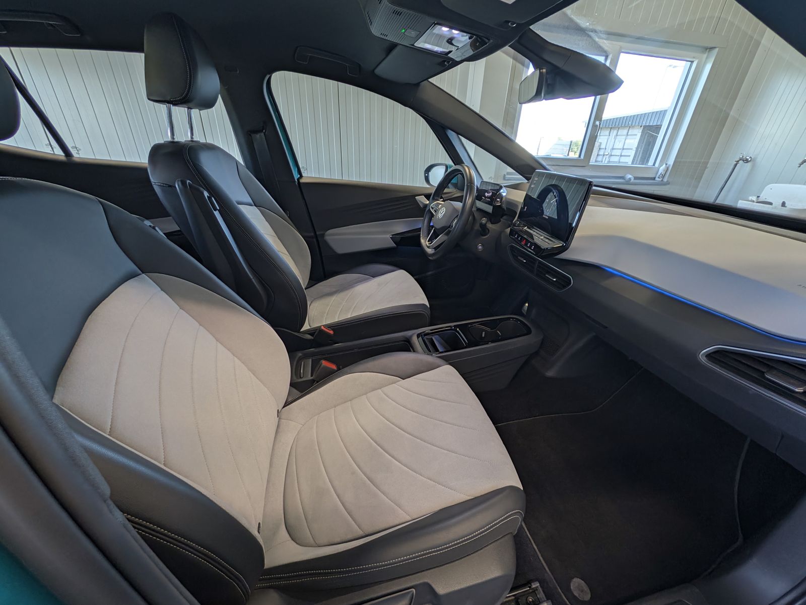 Fahrzeugabbildung Volkswagen ID.3 ID.3 Pro Performance AHK Assistenz-Paket Wärmepumpe Infotainment-Paket Plus
