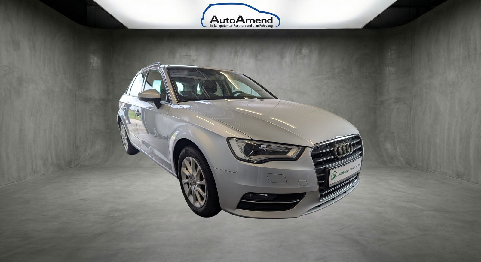 Fahrzeugabbildung Audi A3 Sportback 1.6 TDI Attraction NAVI SHZ Xenon AHK