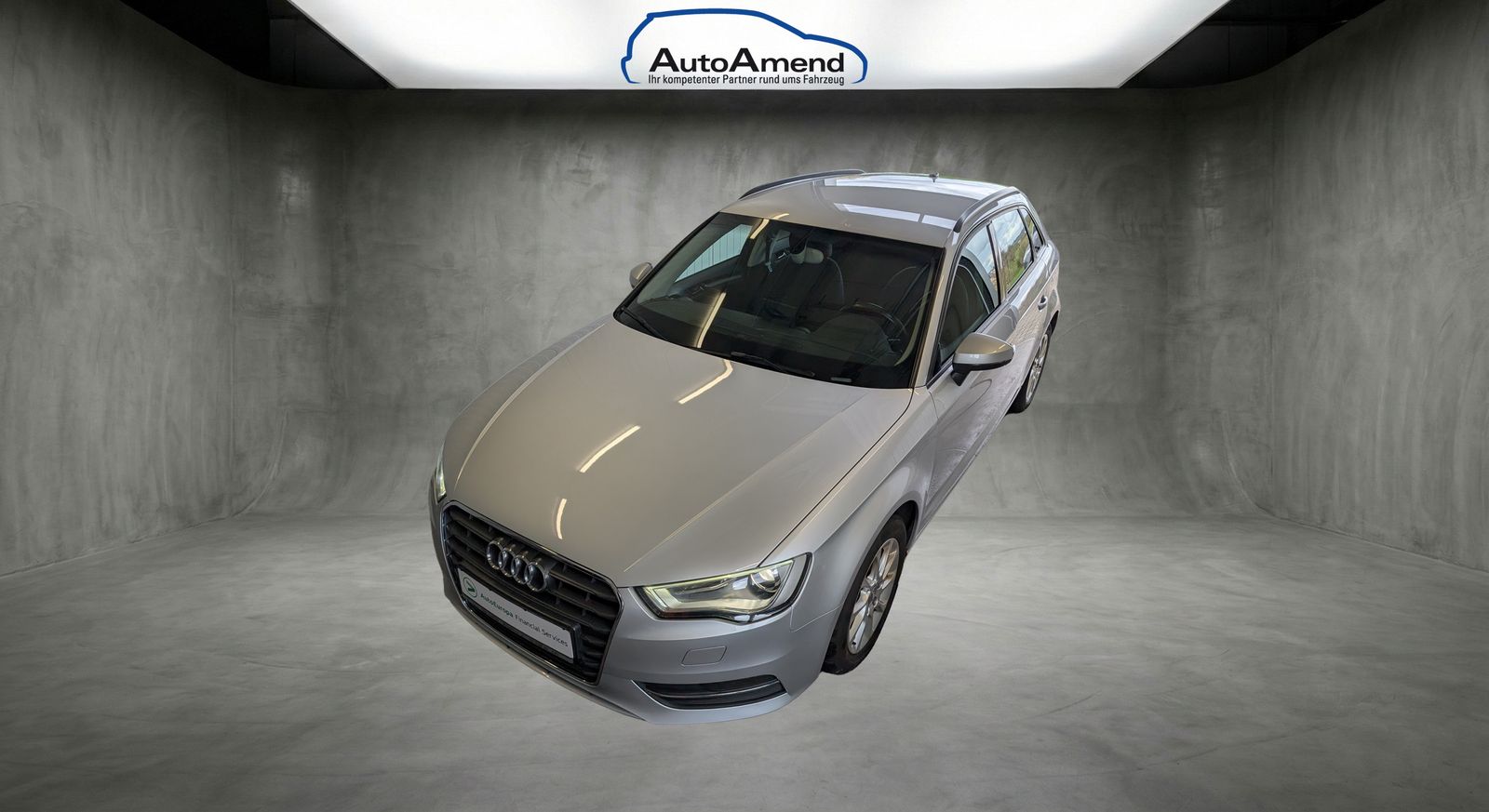 Fahrzeugabbildung Audi A3 Sportback 1.6 TDI Attraction NAVI SHZ Xenon AHK