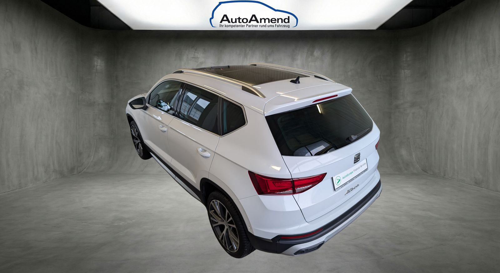 Fahrzeugabbildung SEAT Ateca 1.5 TSI DSG Xperience AHK NAV ACC SHZ PARK Pano