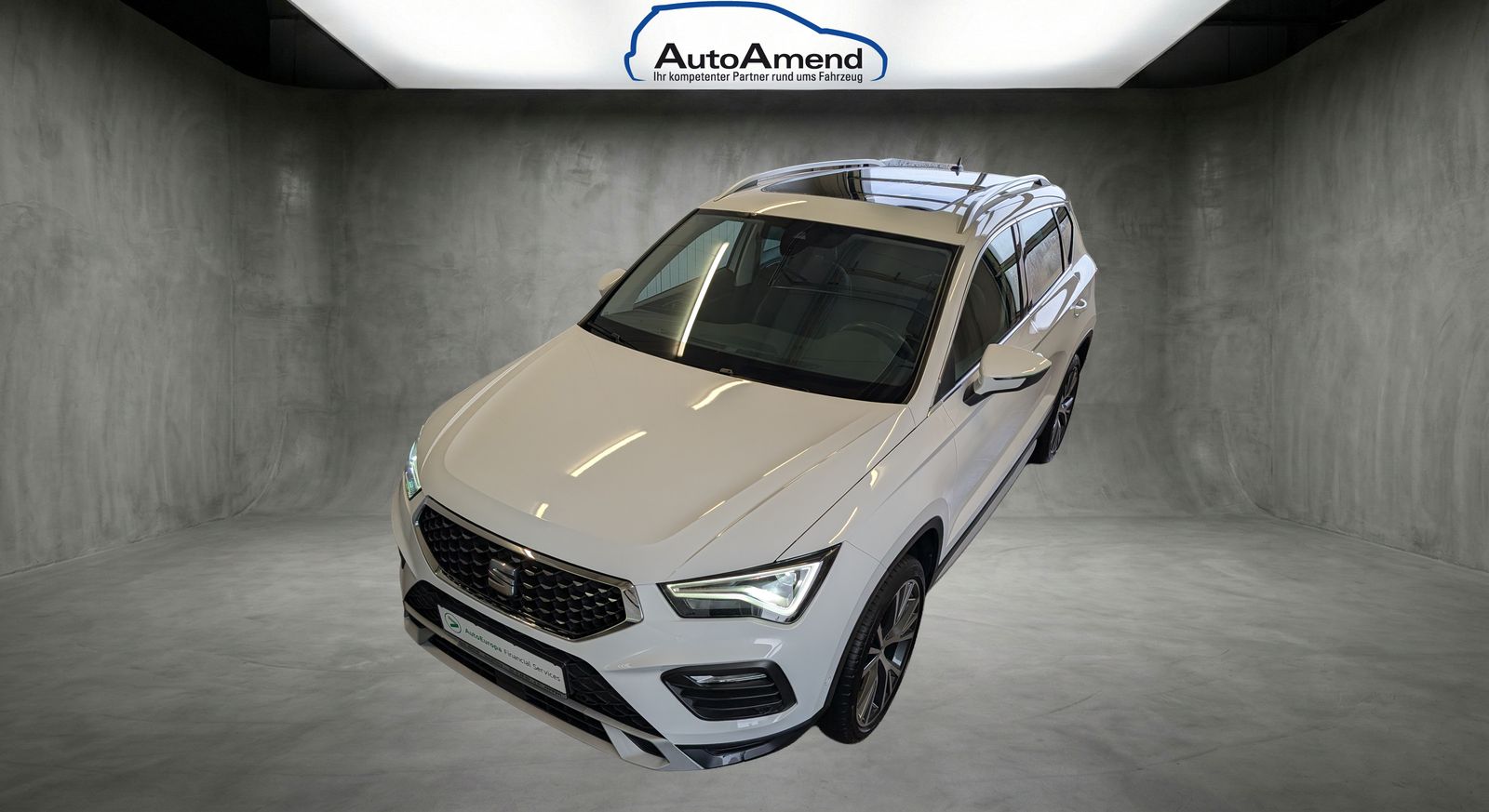 Fahrzeugabbildung SEAT Ateca 1.5 TSI DSG Xperience AHK NAV ACC SHZ PARK Pano