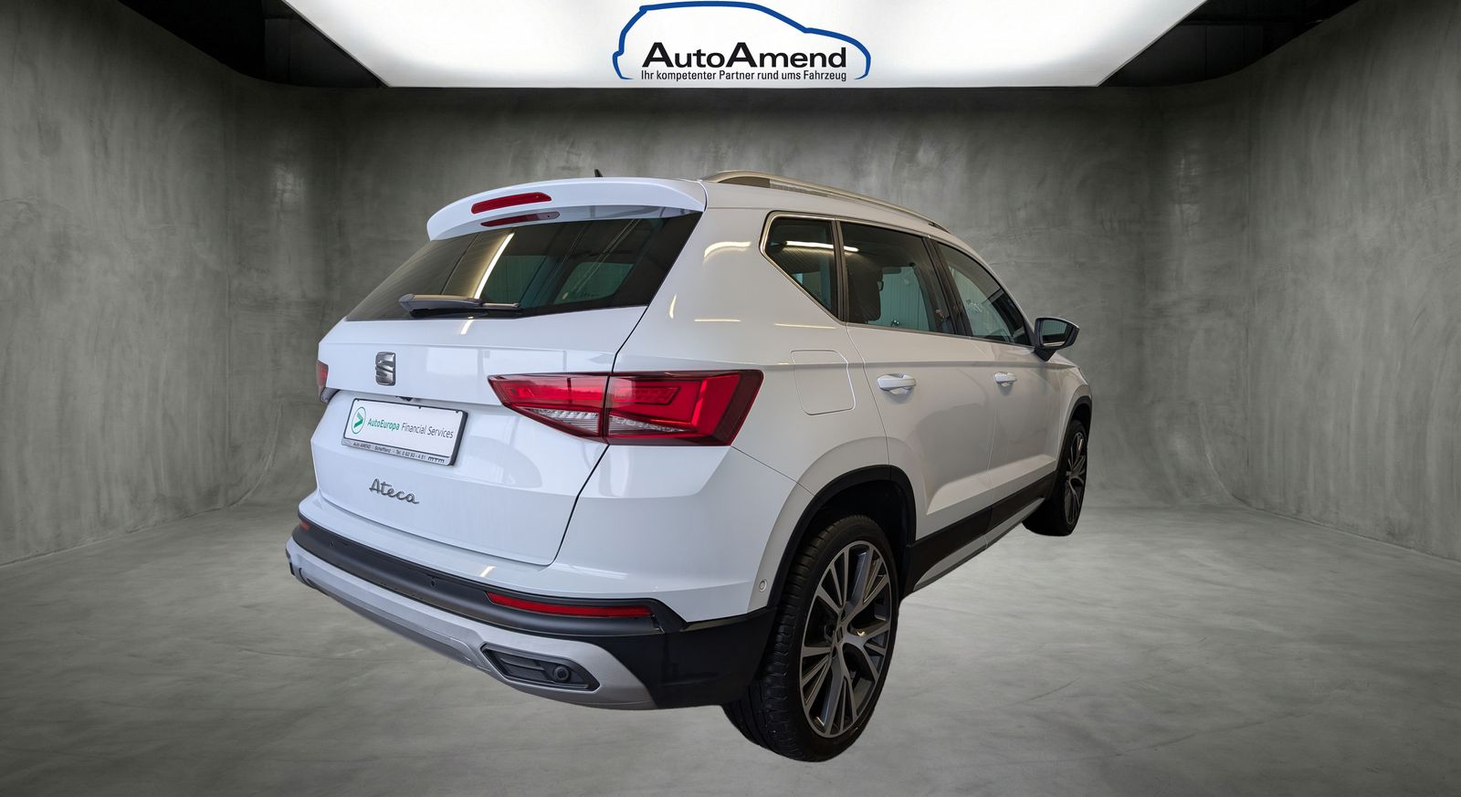 Fahrzeugabbildung SEAT Ateca 1.5 TSI DSG Xperience AHK NAV ACC SHZ PARK Pano