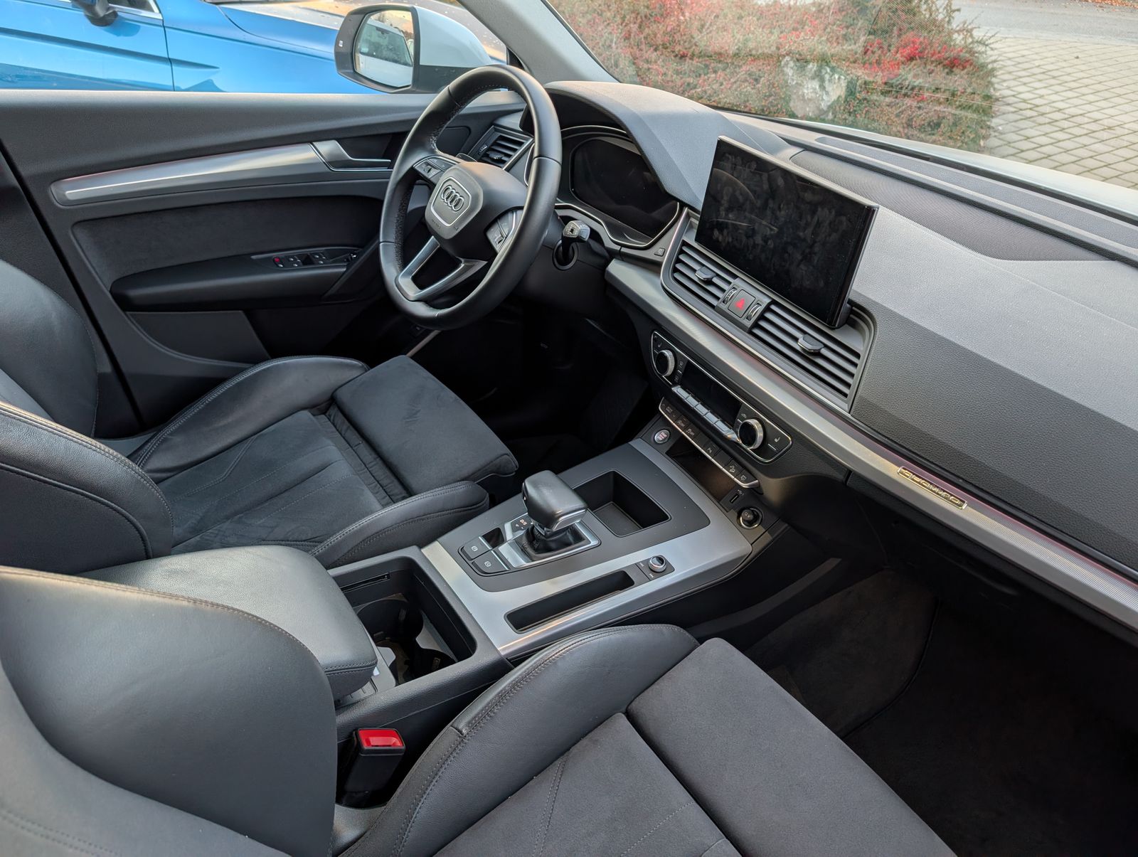 Fahrzeugabbildung Audi Q5 40 TDI quattro S line MATRIX RFK PDC el. Heckk