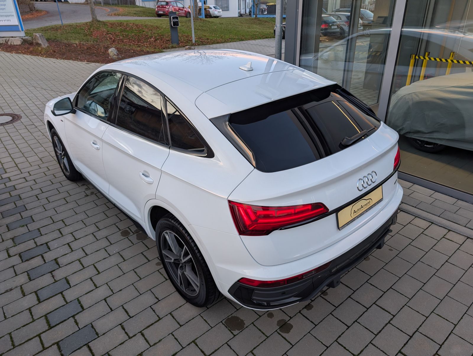 Fahrzeugabbildung Audi Q5 40 TDI quattro S line MATRIX RFK PDC el. Heckk