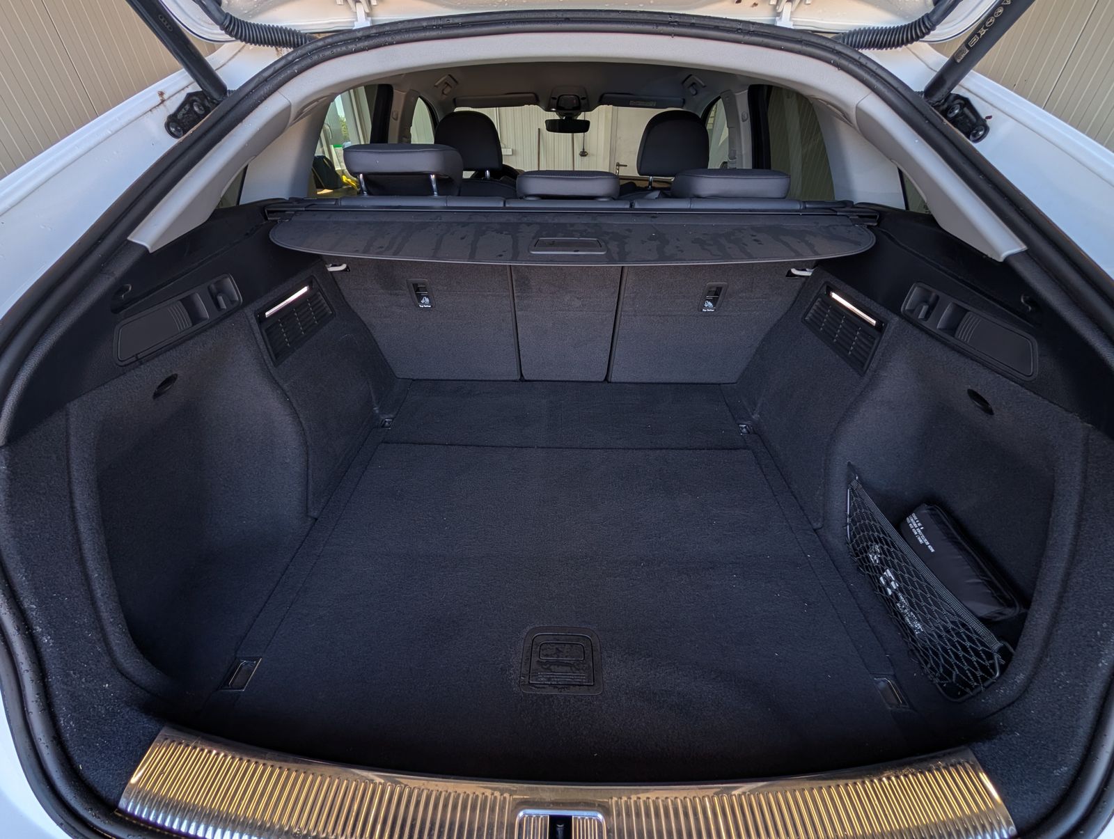 Fahrzeugabbildung Audi Q5 40 TDI quattro S line MATRIX RFK PDC el. Heckk