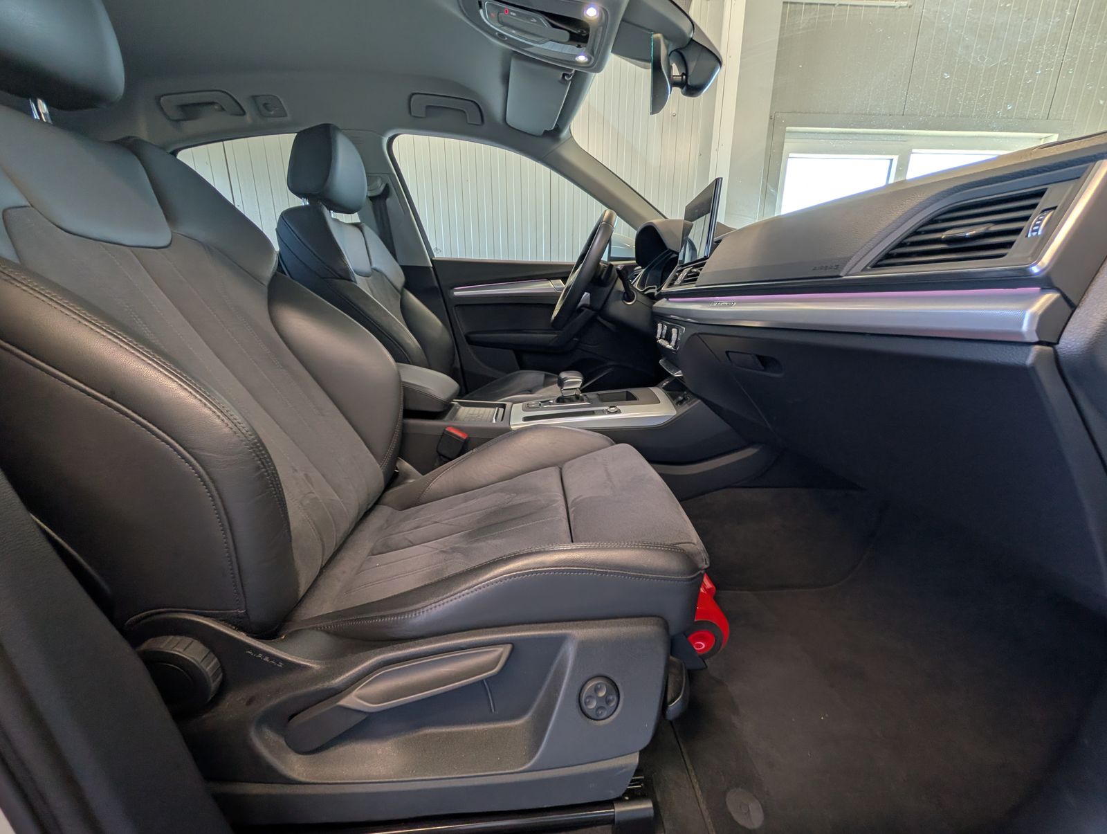 Fahrzeugabbildung Audi Q5 40 TDI quattro S line MATRIX RFK PDC el. Heckk