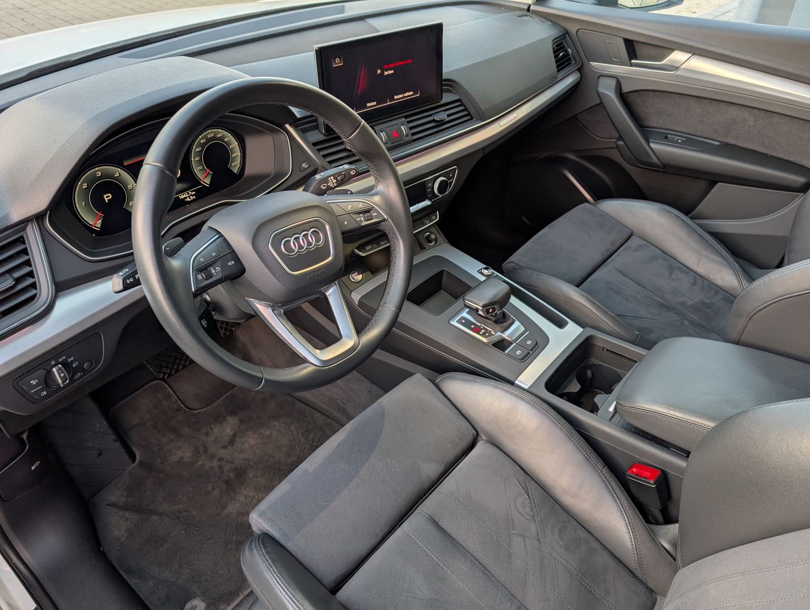 Fahrzeugabbildung Audi Q5 40 TDI quattro S line MATRIX RFK PDC el. Heckk