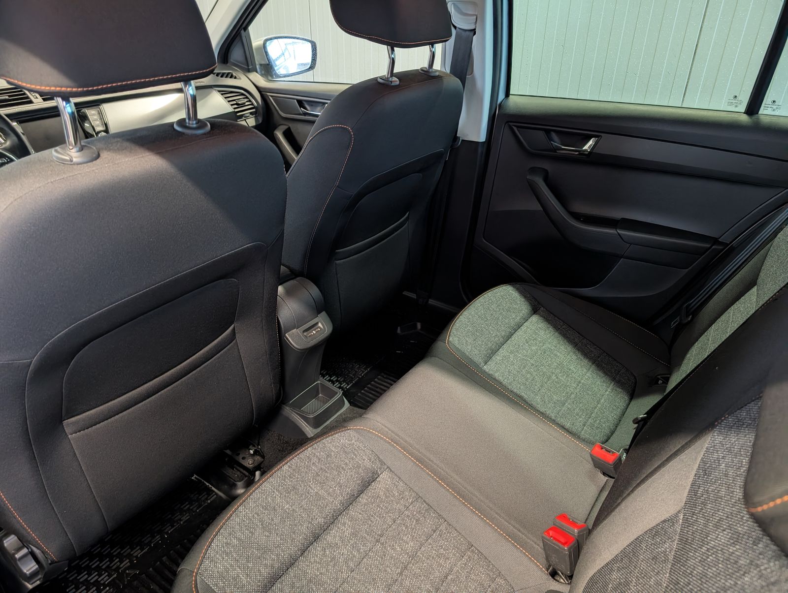 Fahrzeugabbildung SKODA Fabia Fabia Combi 1.0 TSI DSG Best of NAV AHK ACC VARI