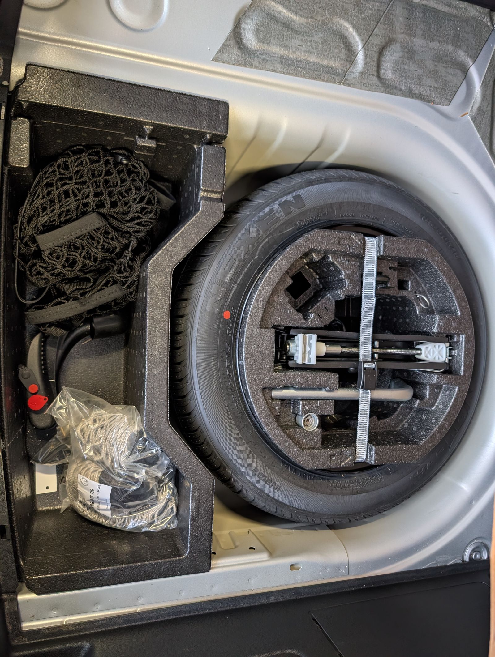 Fahrzeugabbildung SKODA Fabia Fabia Combi 1.0 TSI DSG Best of NAV AHK ACC VARI