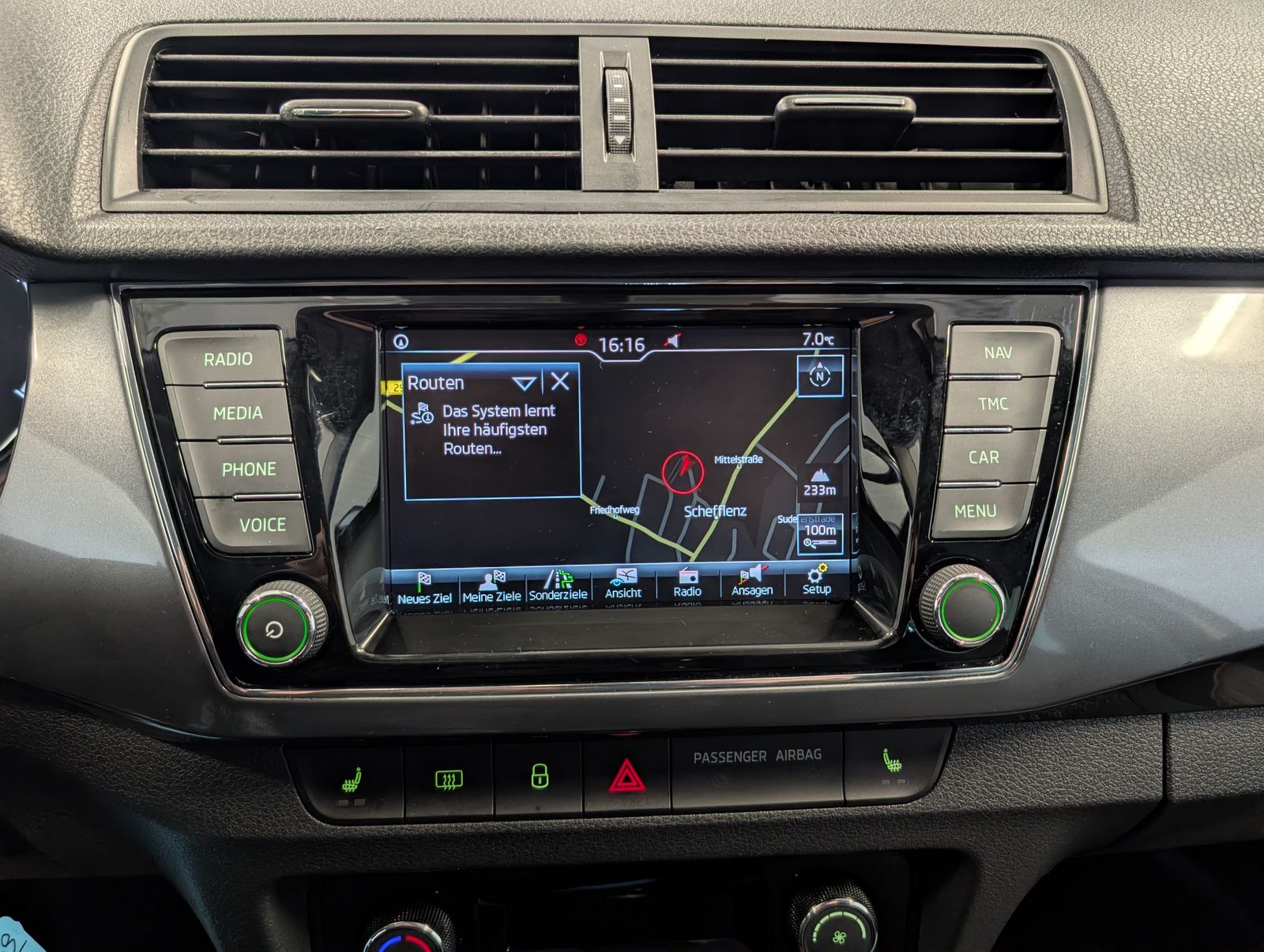 Fahrzeugabbildung SKODA Fabia Fabia Combi 1.0 TSI DSG Best of NAV AHK ACC VARI