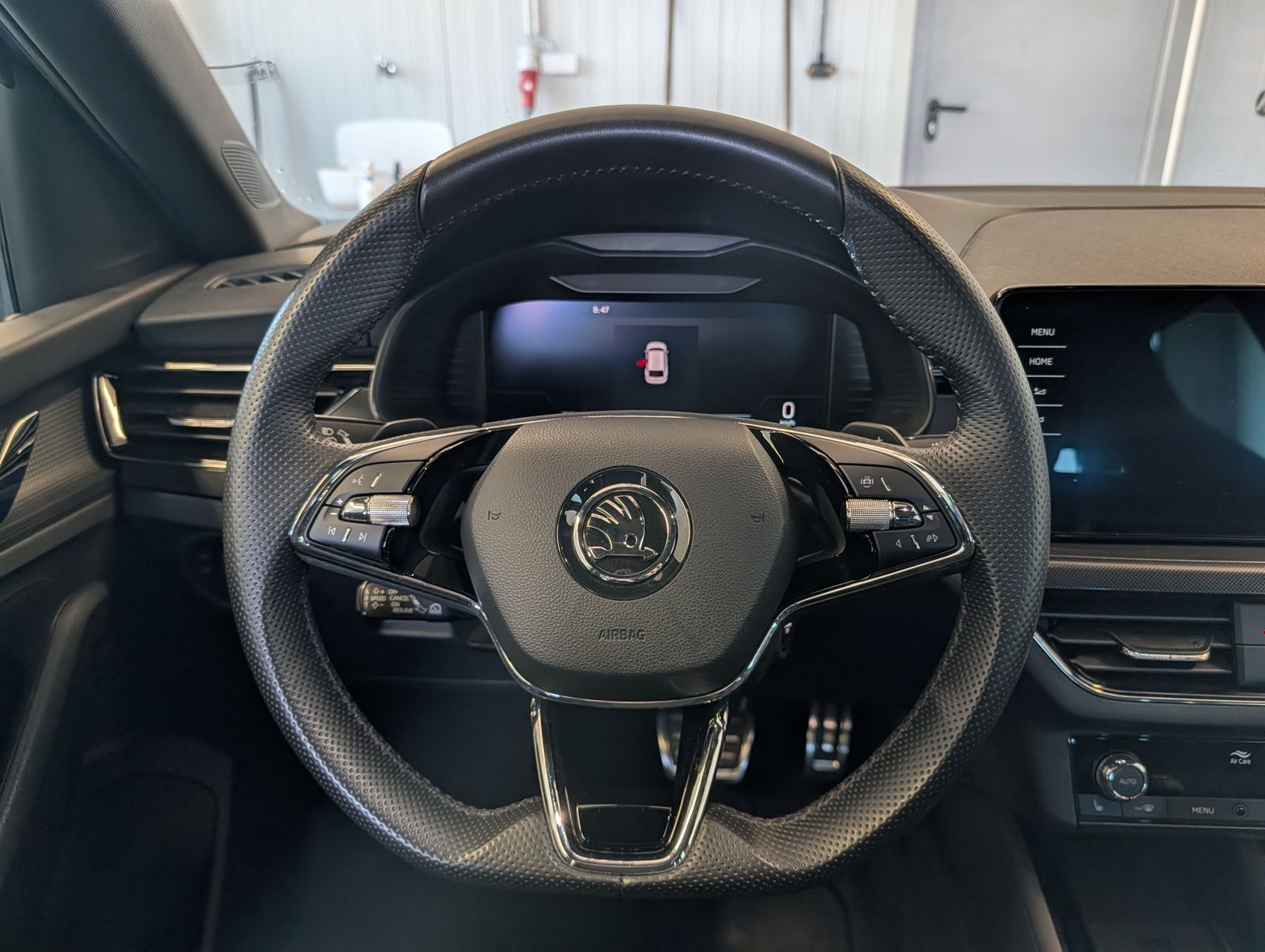 Fahrzeugabbildung SKODA Scala 1.5 TSI Style DSG AHK ACC NAVI 18