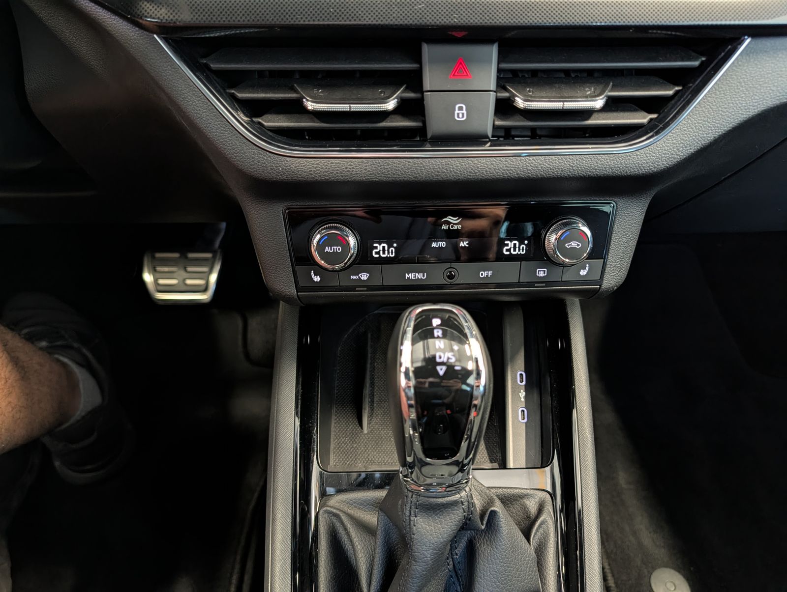 Fahrzeugabbildung SKODA Scala 1.5 TSI Style DSG AHK ACC NAVI 18