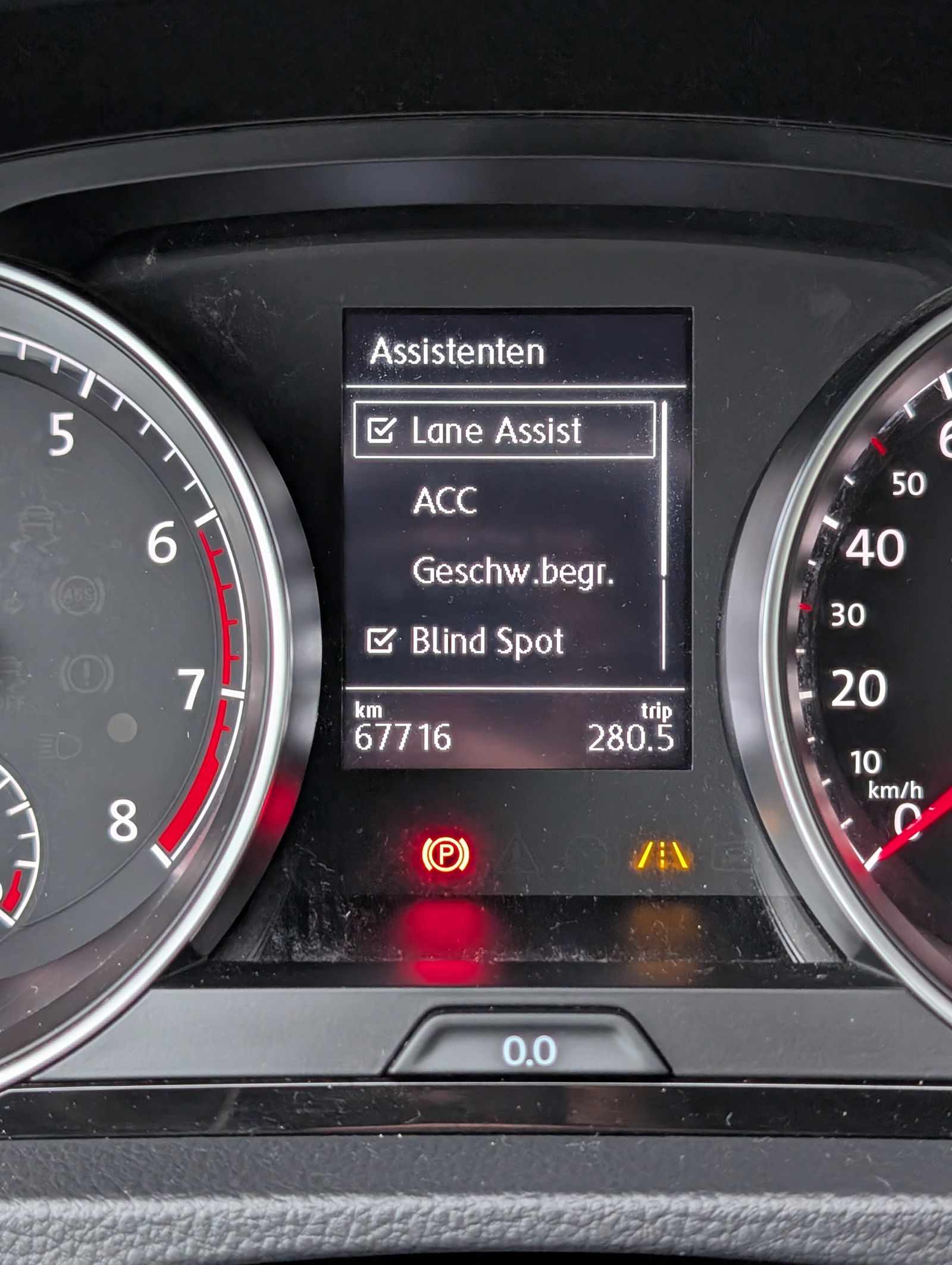 Fahrzeugabbildung Volkswagen Golf IQ.DRIVE 1.0 TSI ACC NAV PARKLENK PDC SPUR BLIND