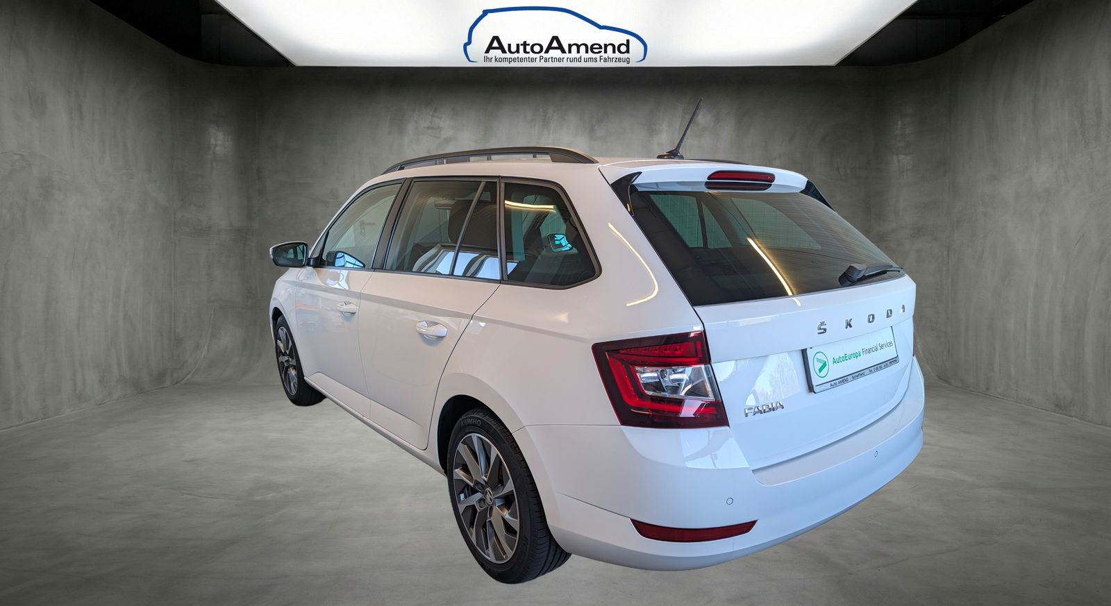 Fahrzeugabbildung SKODA Fabia Fabia Combi 1.0 TSI Best of AHK NAV PDC LED FLA
