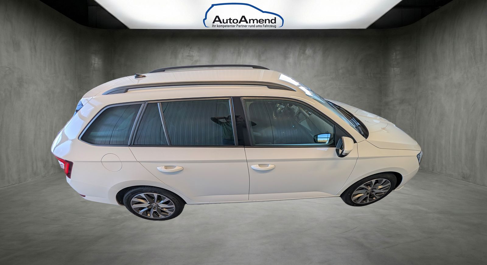 Fahrzeugabbildung SKODA Fabia Fabia Combi 1.0 TSI Best of AHK NAV PDC LED FLA