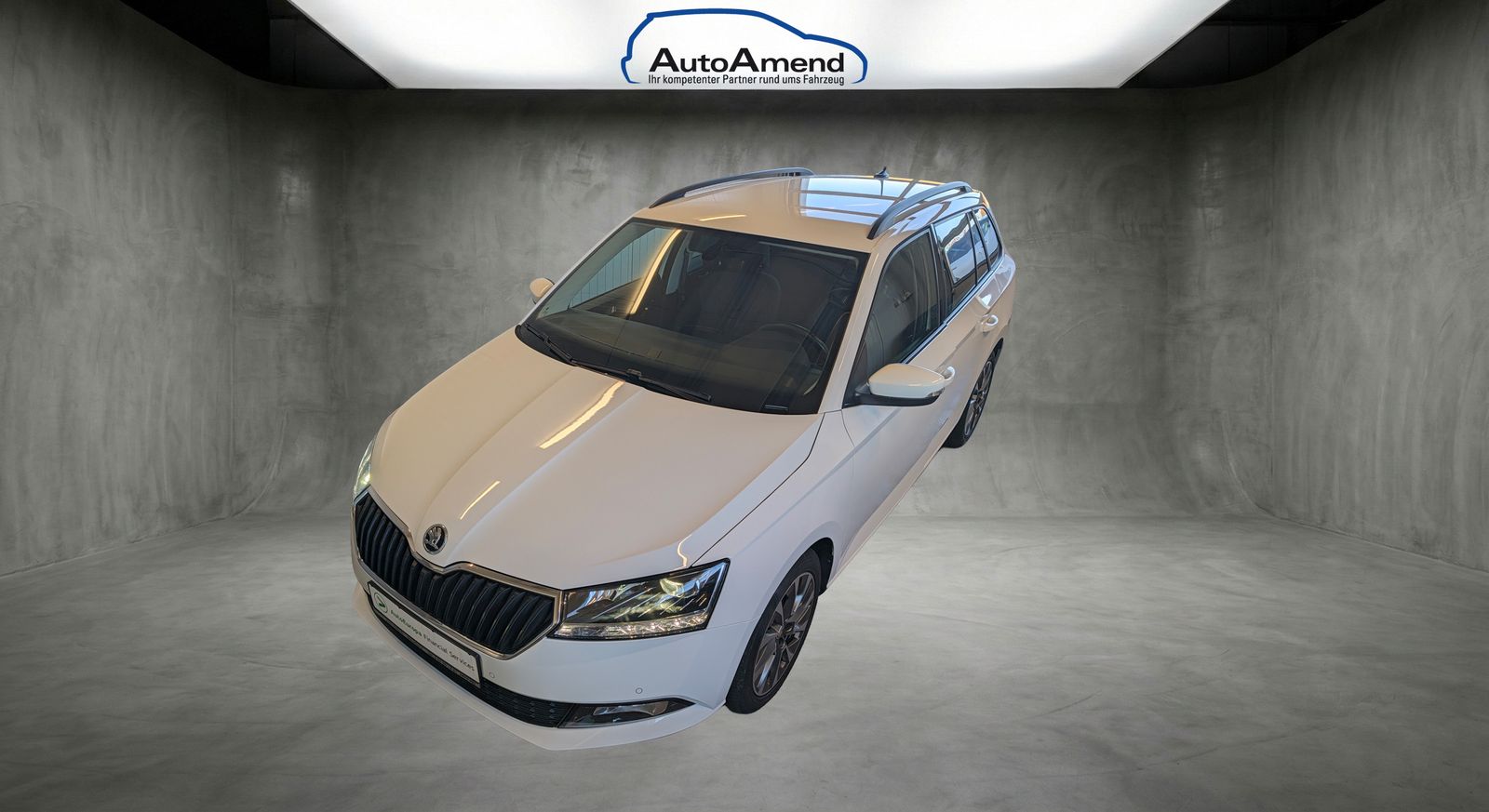 Fahrzeugabbildung SKODA Fabia Fabia Combi 1.0 TSI Best of AHK NAV PDC LED FLA