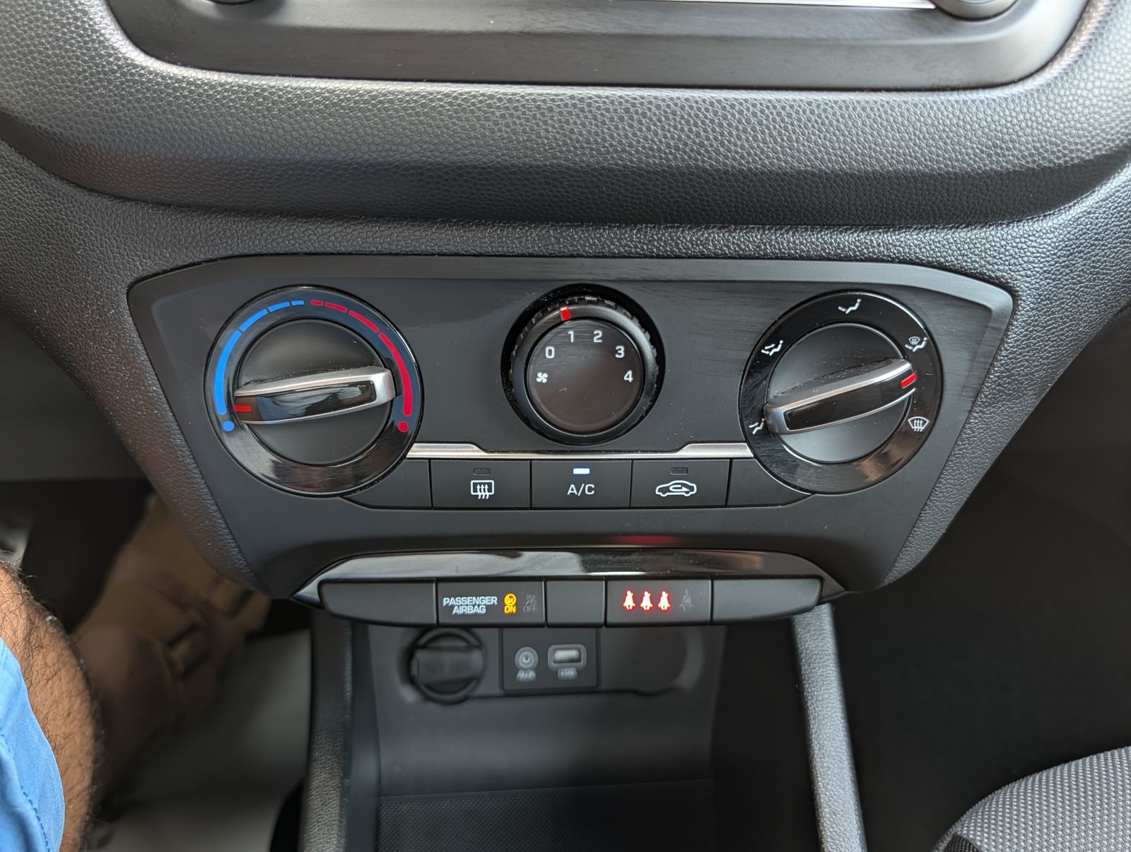 Fahrzeugabbildung Hyundai i20 Active 1.4 Select Spurhalte Freisprech Klima Multifunktion