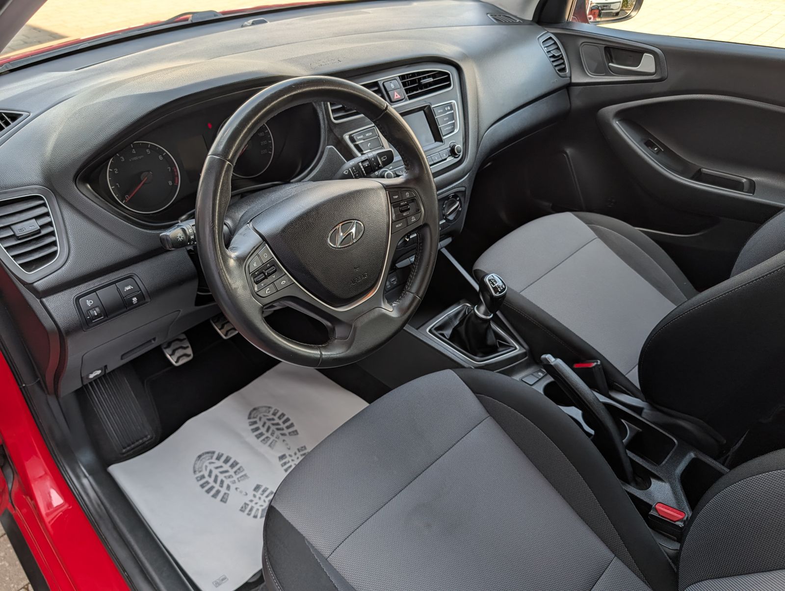 Fahrzeugabbildung Hyundai i20 Active 1.4 Select Spurhalte Freisprech Klima Multifunktion